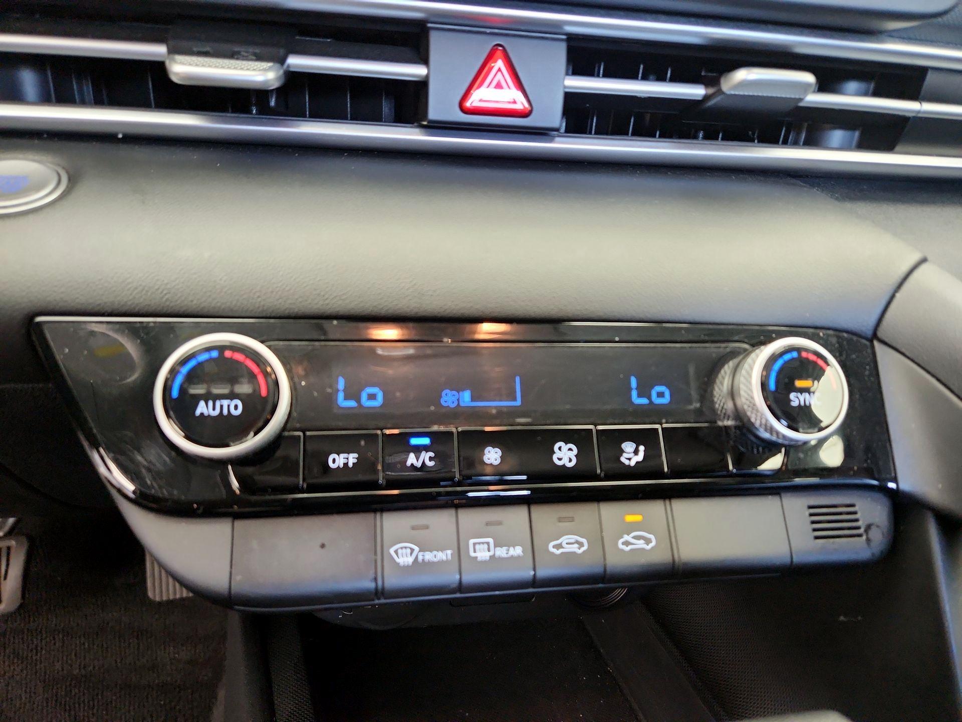 Thumbnail: 2022 Hyundai Elantra - 16