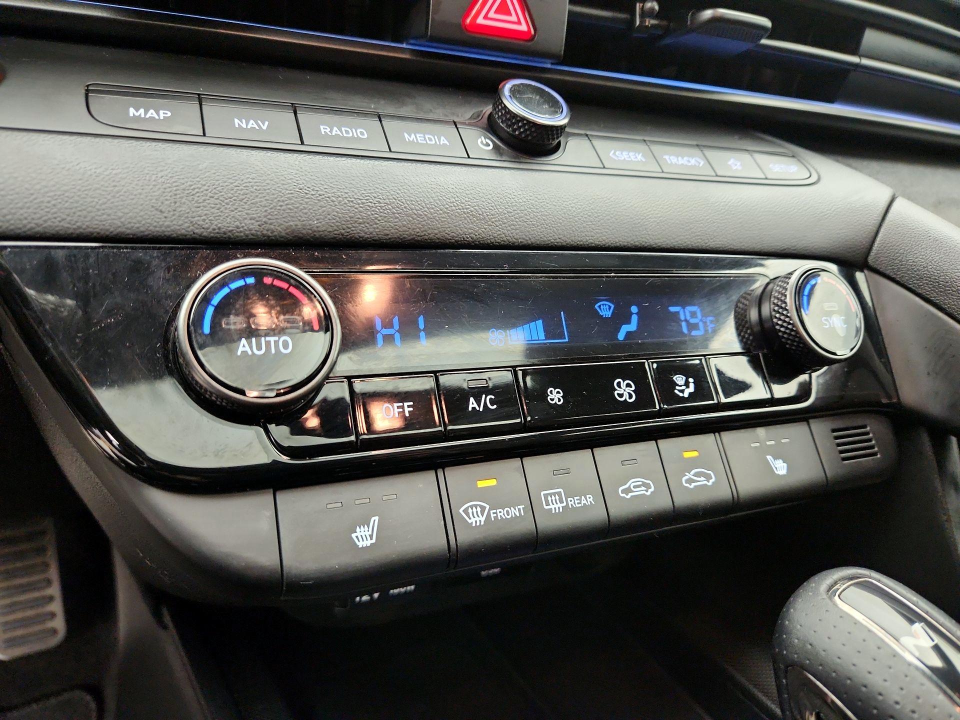 Thumbnail: 2025 Hyundai Elantra - 17