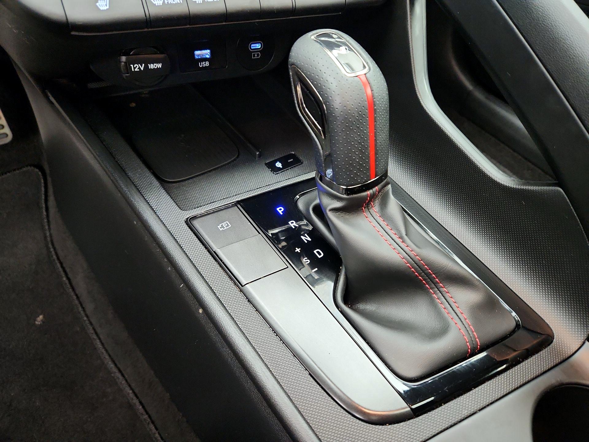 Thumbnail: 2025 Hyundai Elantra - 18