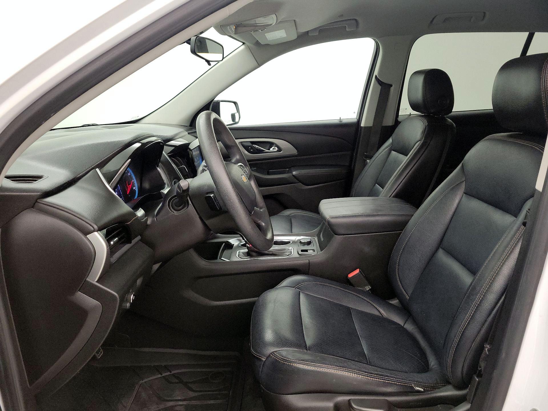 Thumbnail: 2018 Chevrolet Traverse - 11