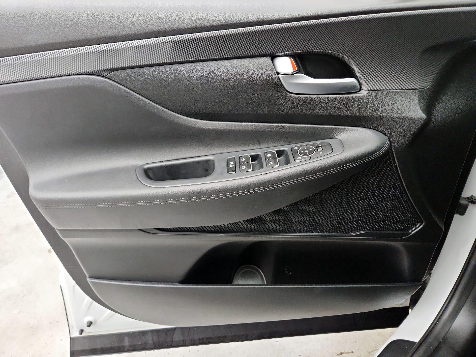 Thumbnail: 2023 Hyundai Santa Fe - 12