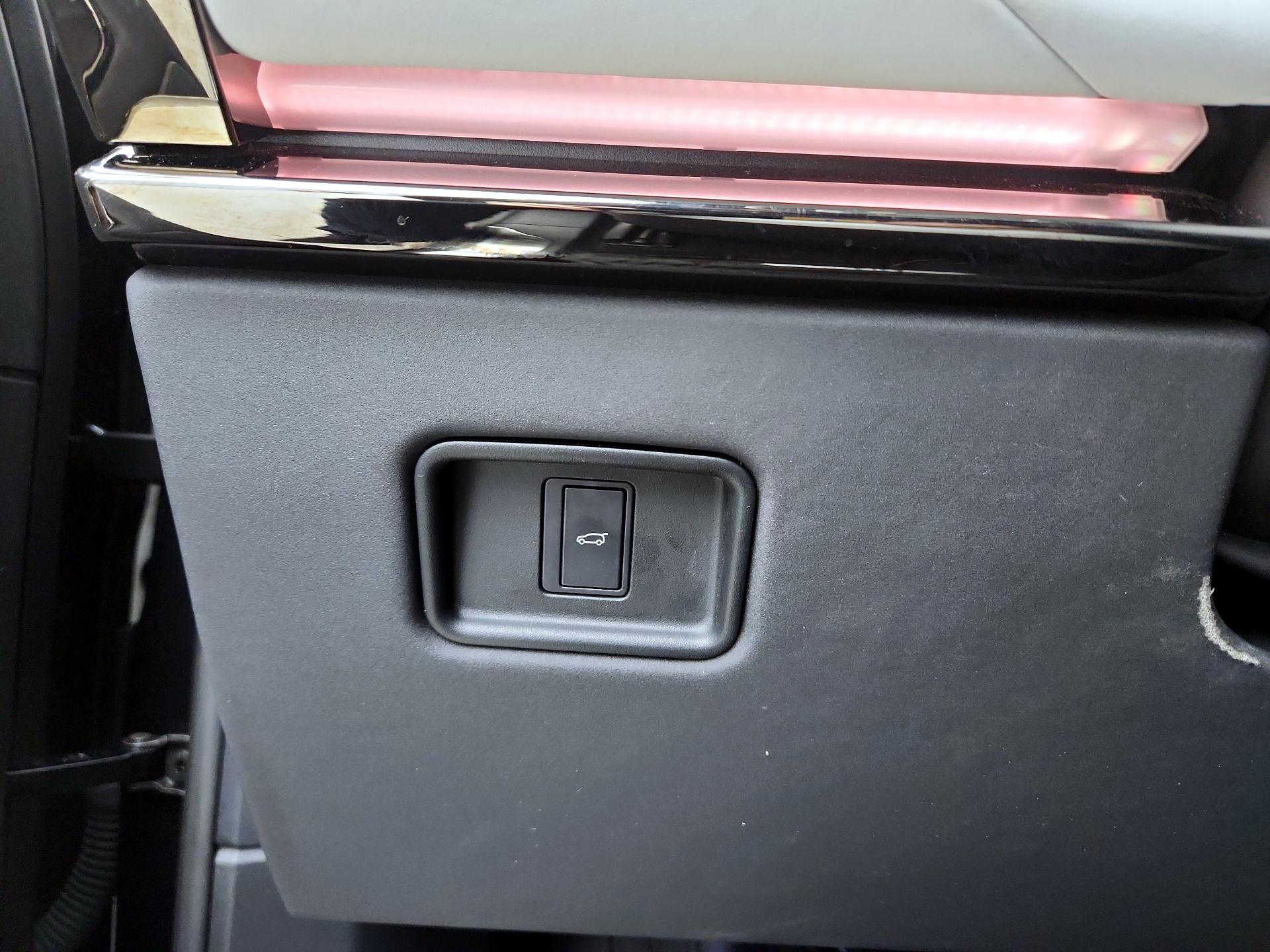 Thumbnail: 2023 Land Rover Range Rover Sport - 13