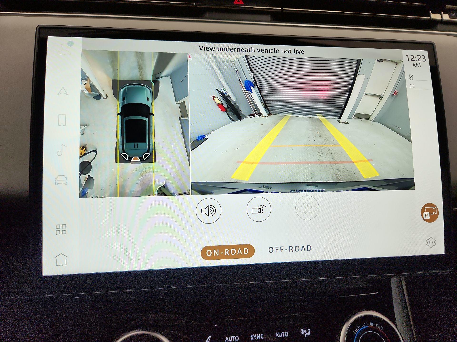 Thumbnail: 2023 Land Rover Range Rover Sport - 15