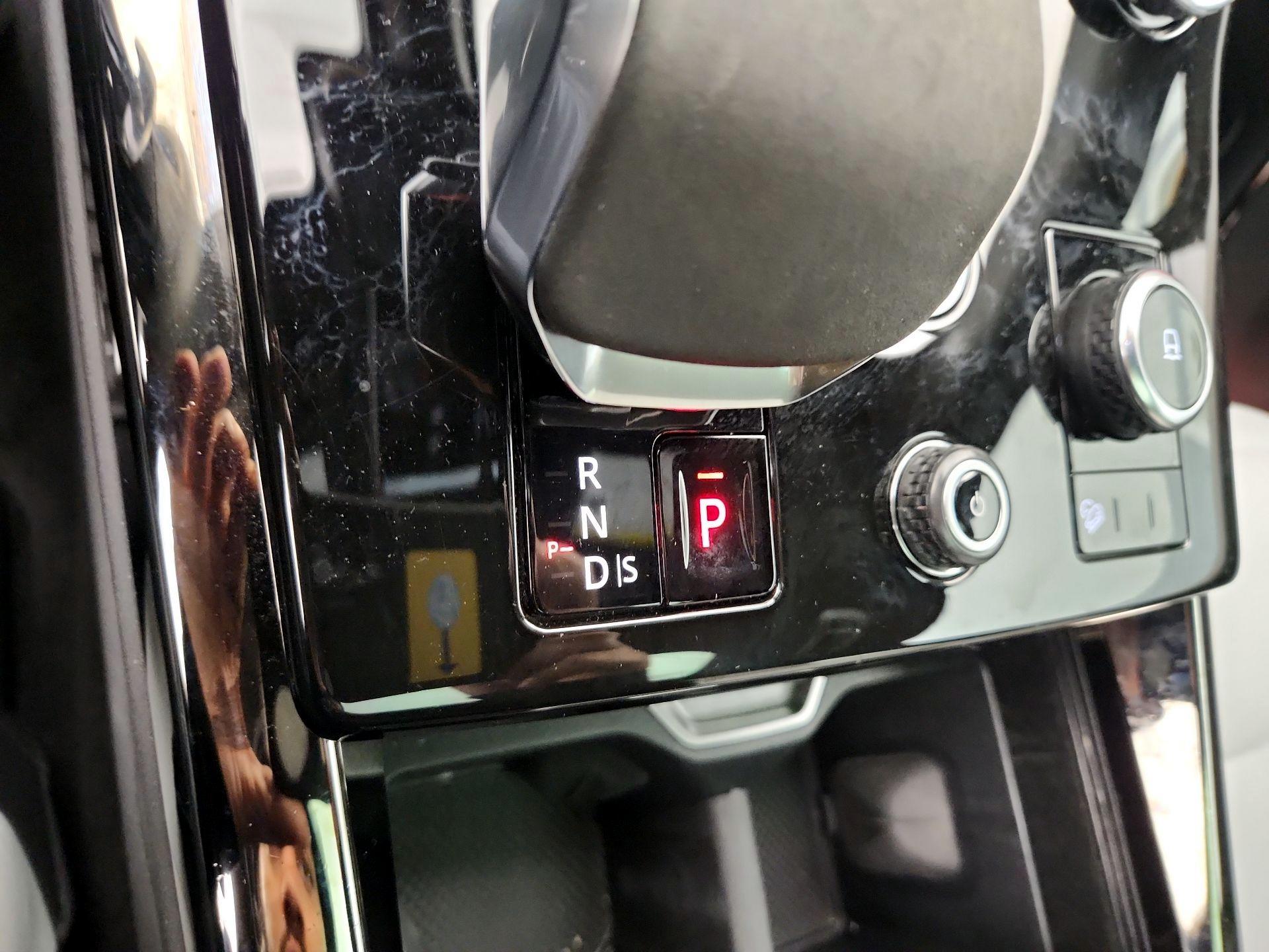 Thumbnail: 2023 Land Rover Range Rover Sport - 18