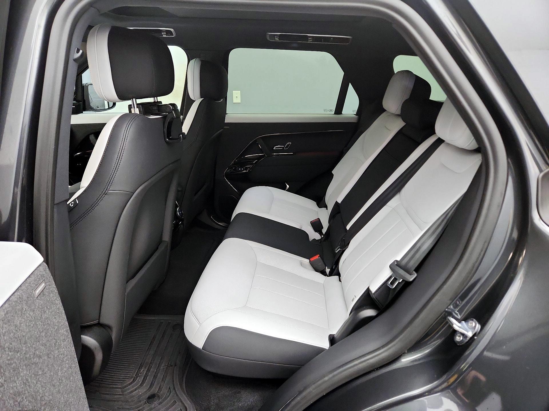 Thumbnail: 2023 Land Rover Range Rover Sport - 20