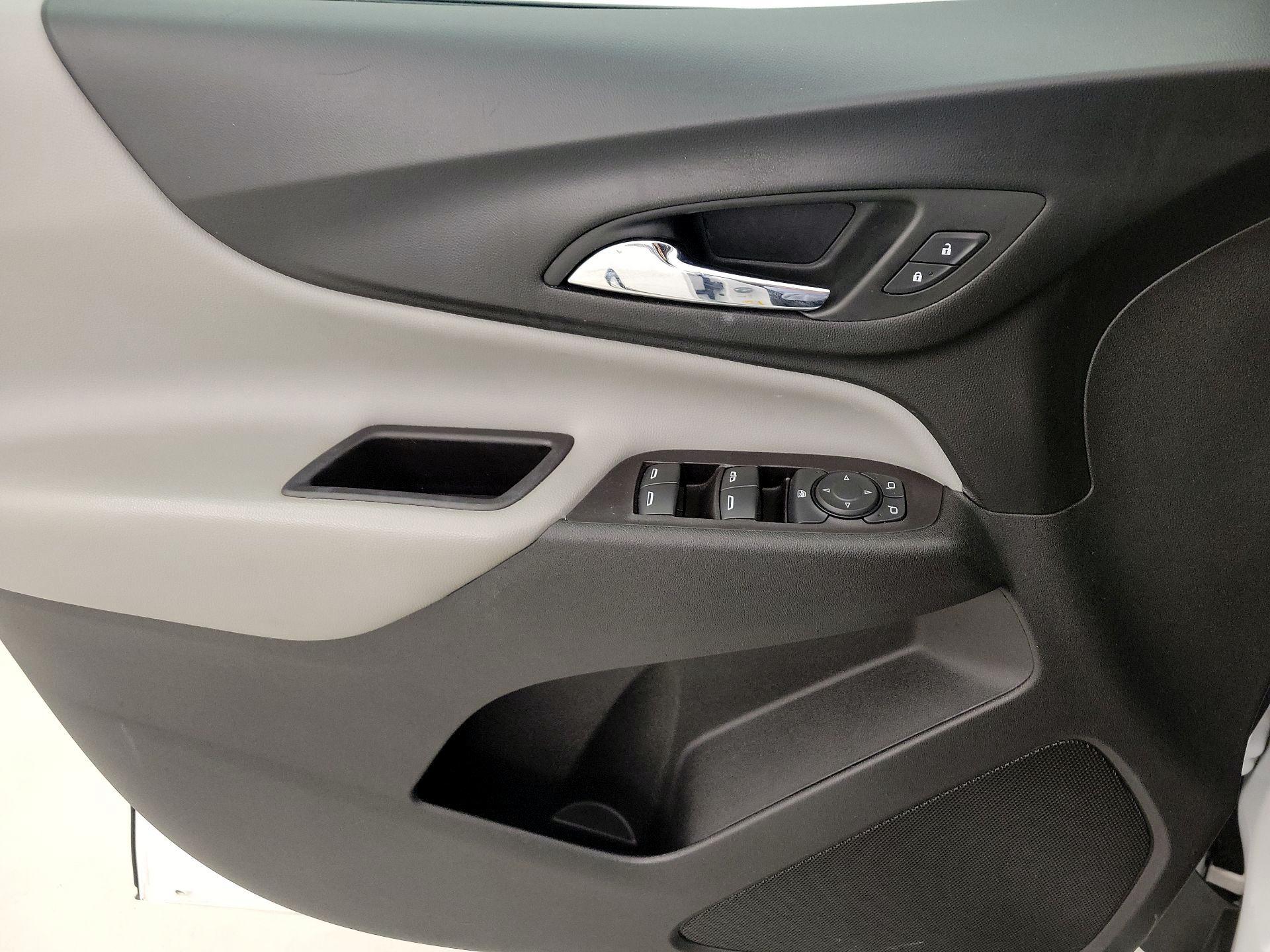 Thumbnail: 2020 Chevrolet Equinox - 12