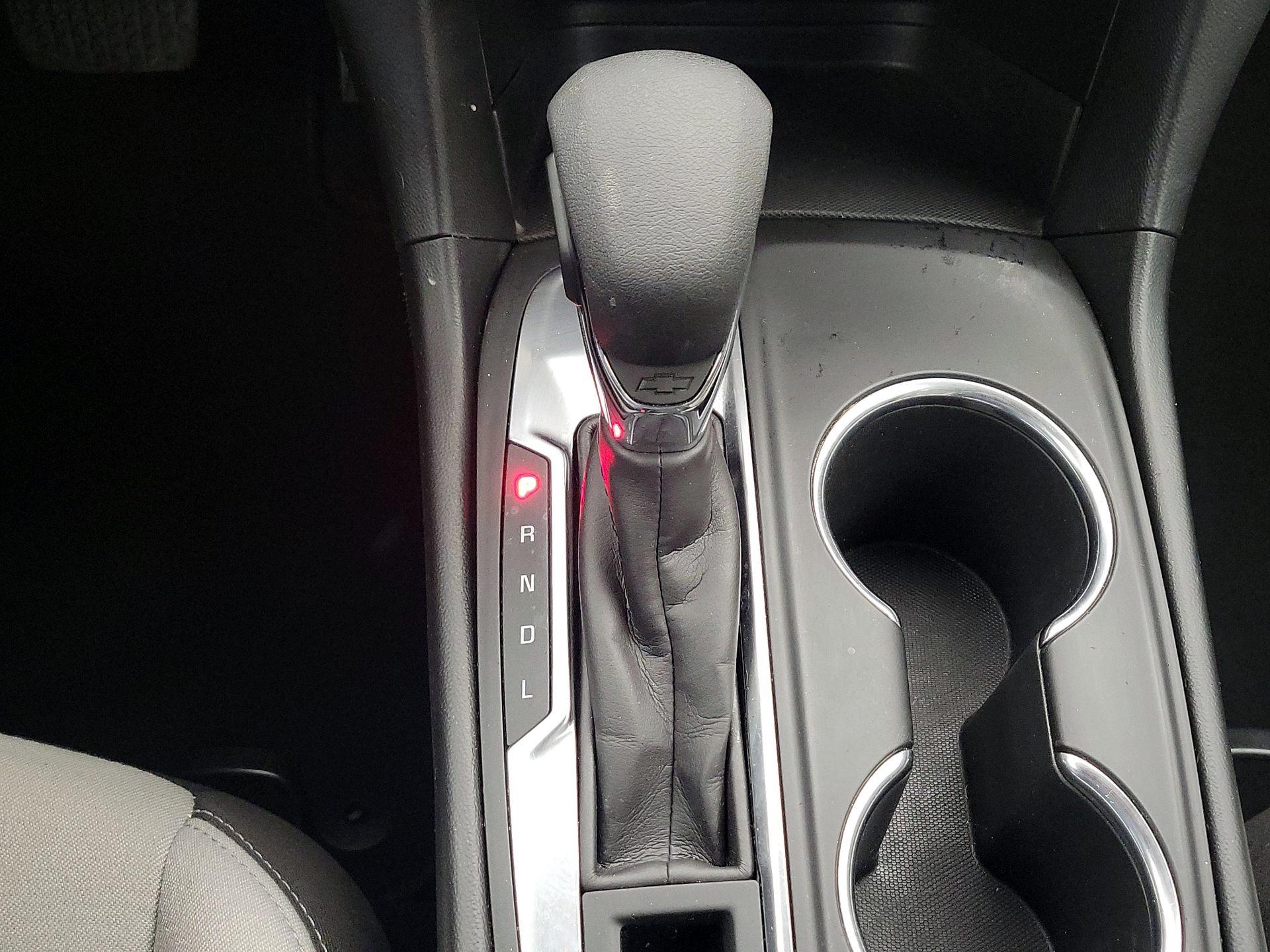 Thumbnail: 2020 Chevrolet Equinox - 17