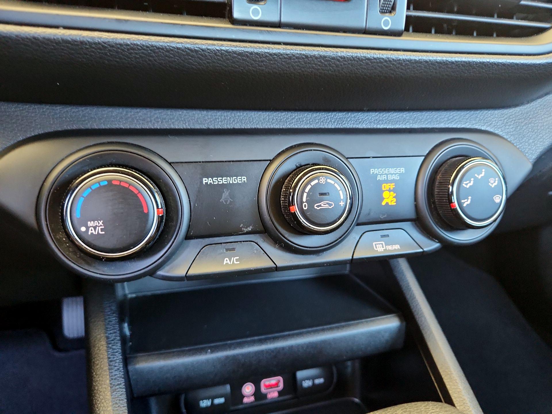 Thumbnail: 2021 Kia Forte - 16