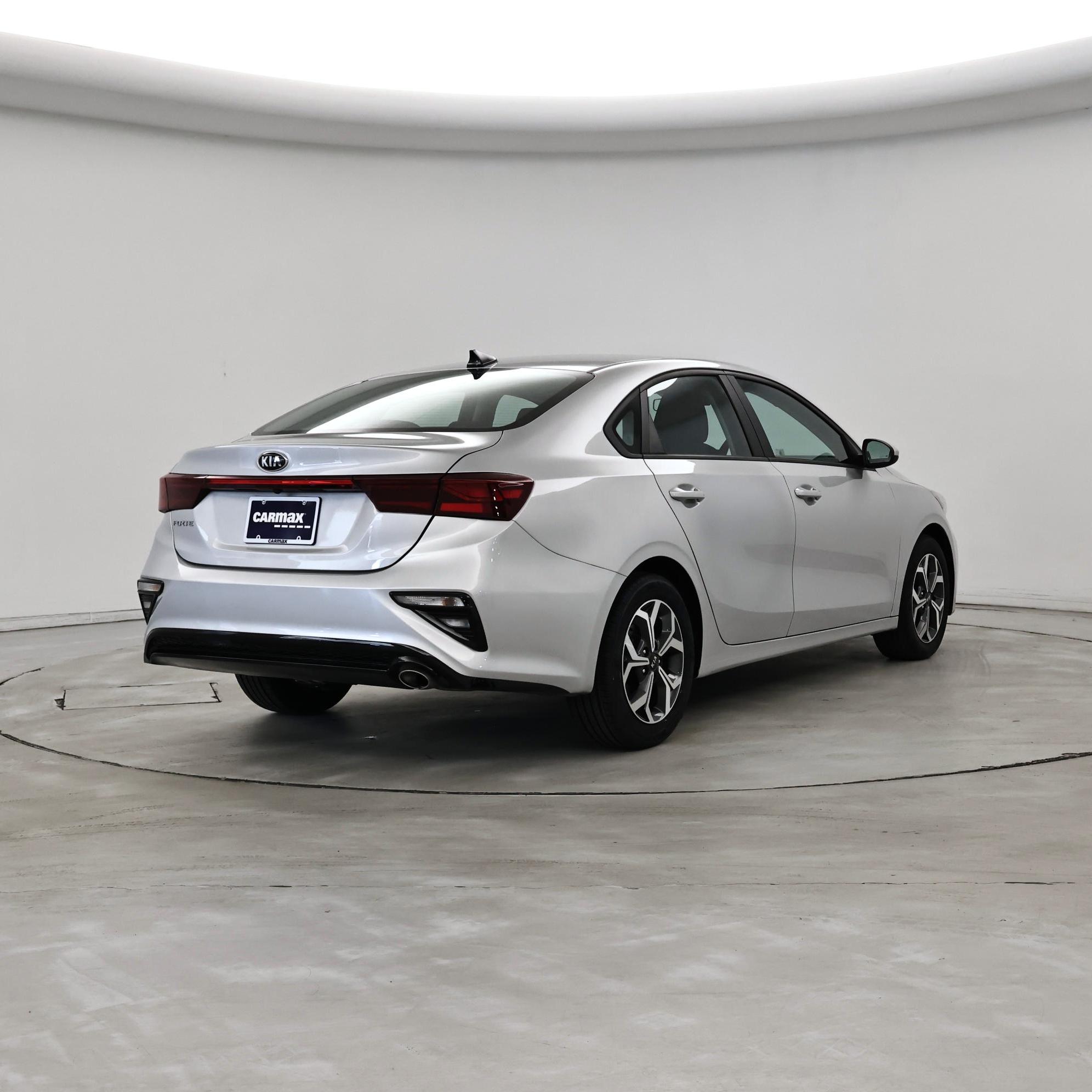 Thumbnail: 2021 Kia Forte - 8