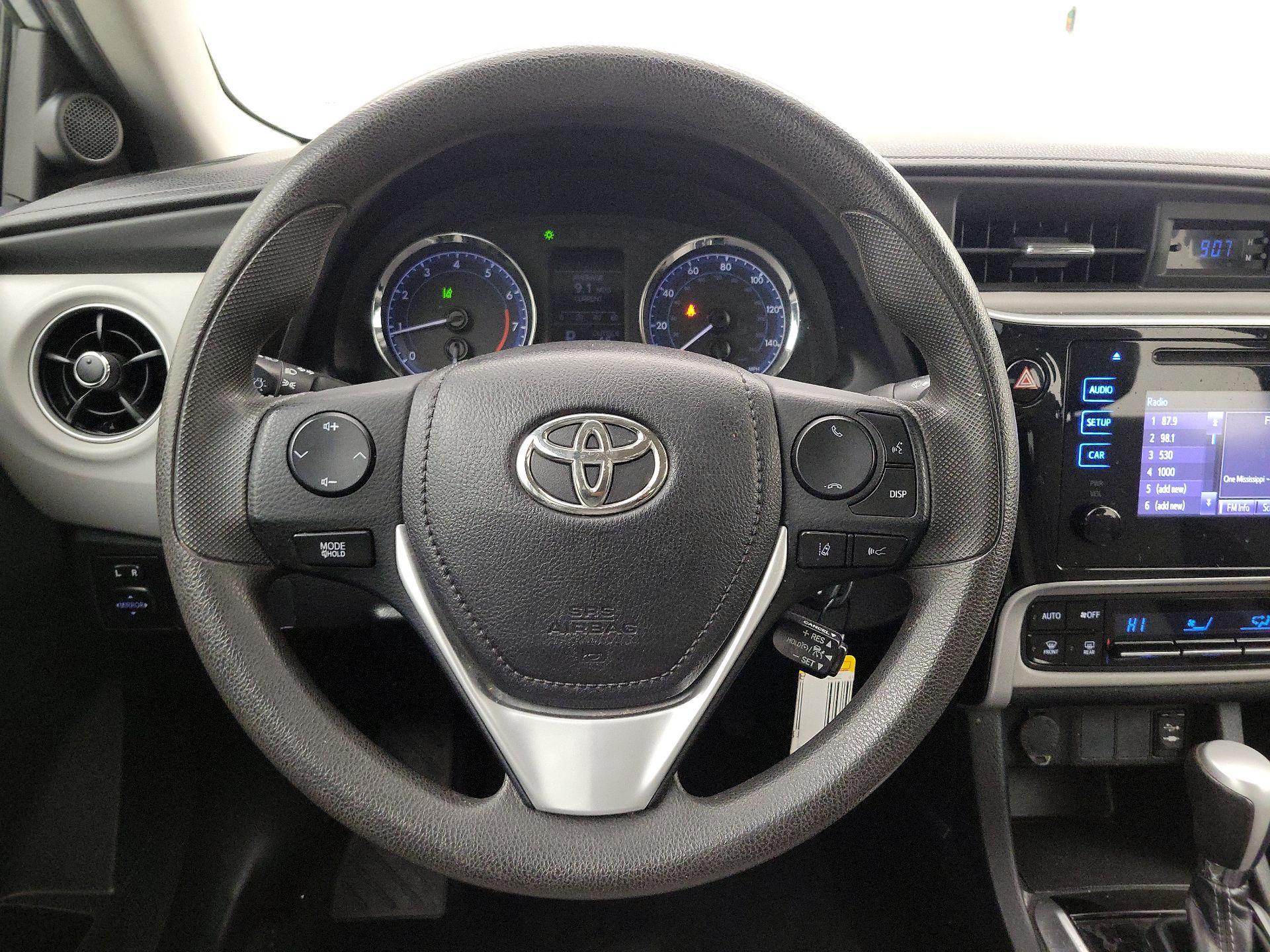 Thumbnail: 2019 Toyota Corolla - 10