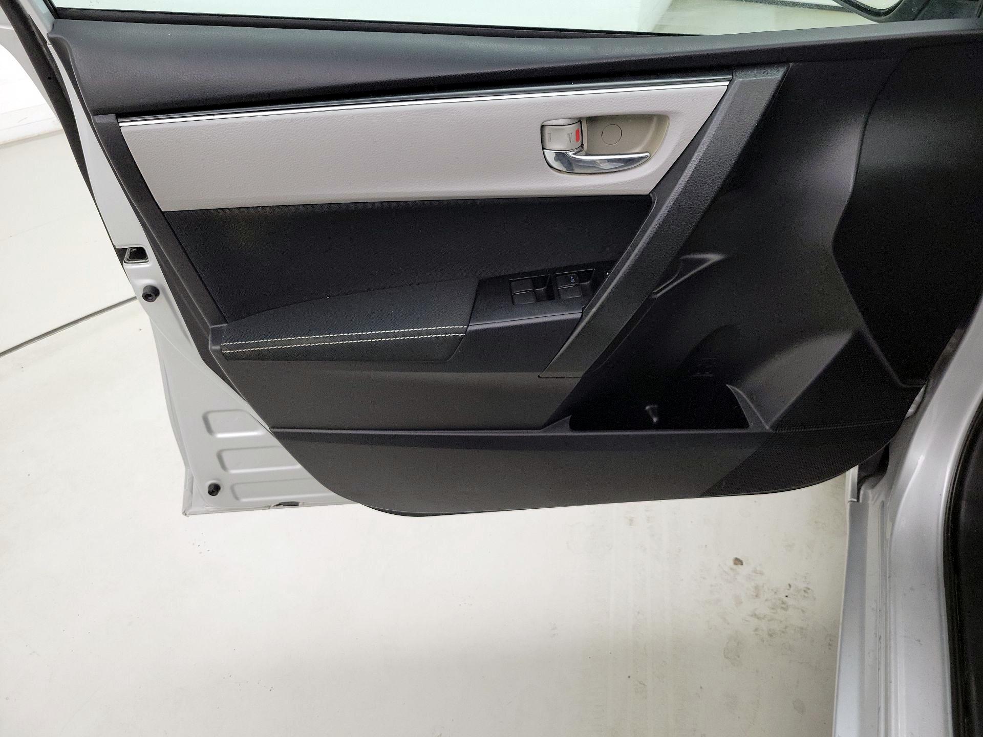 Thumbnail: 2019 Toyota Corolla - 12