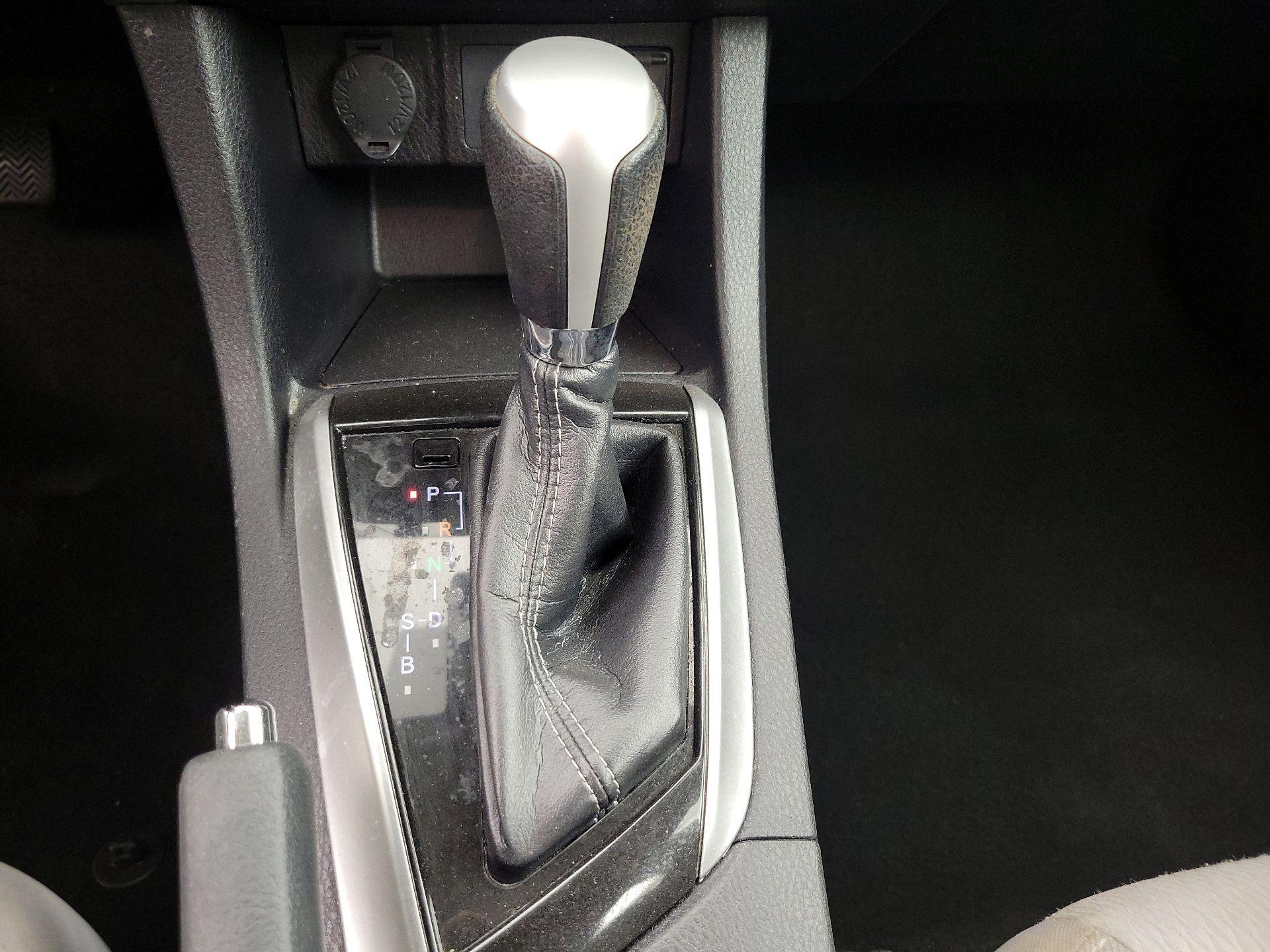 Thumbnail: 2019 Toyota Corolla - 17