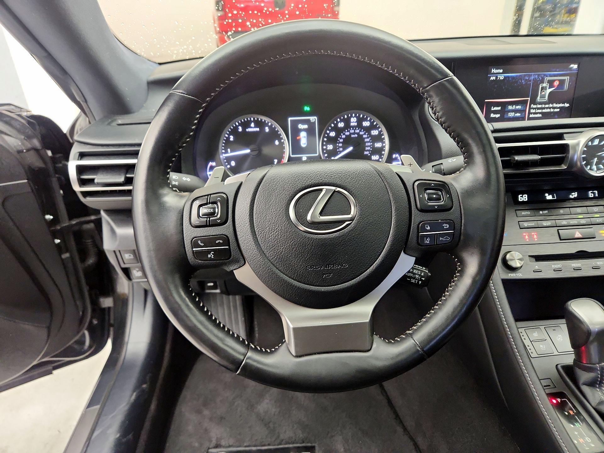 Thumbnail: 2021 Lexus RC - 10