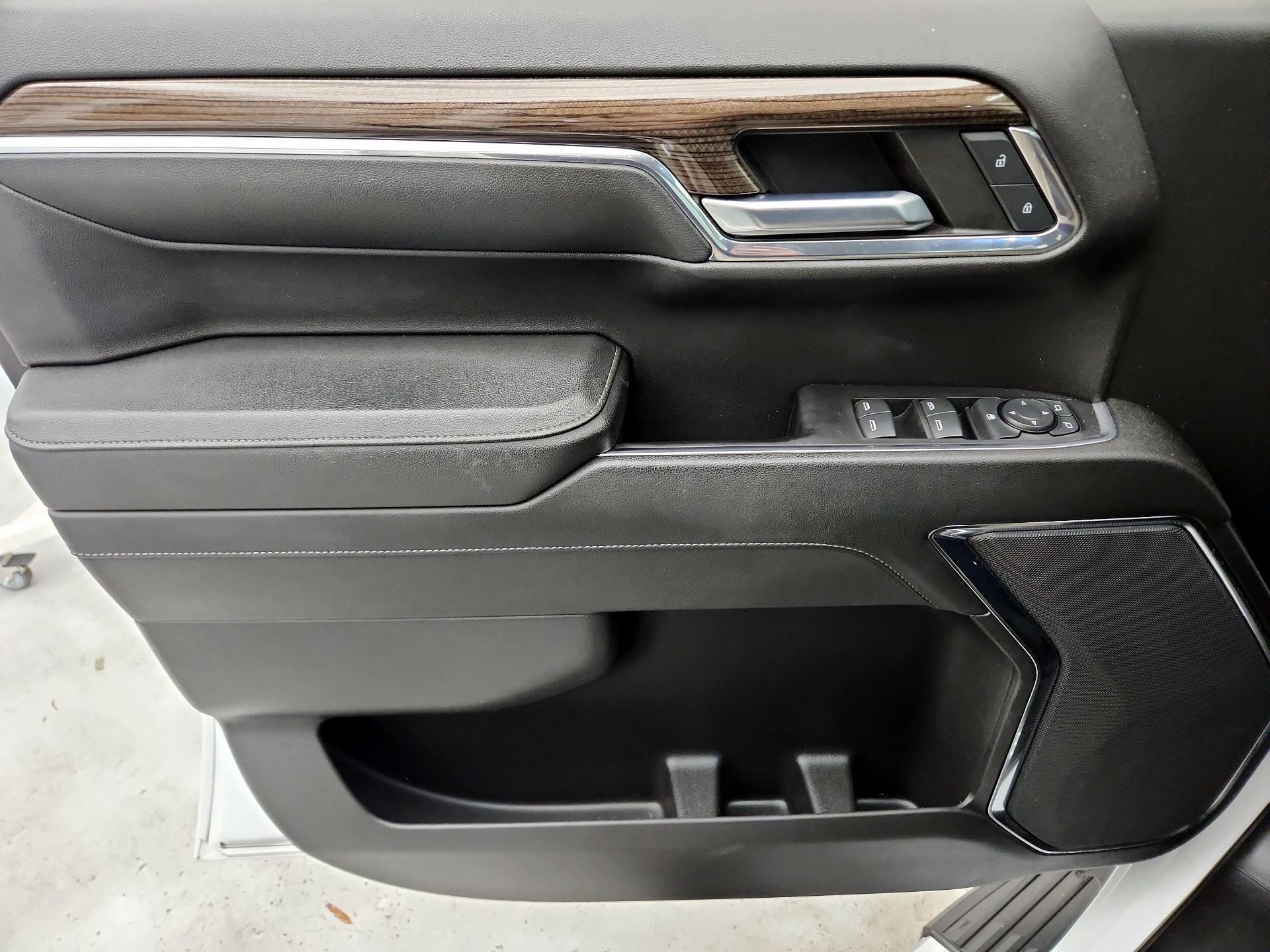 Thumbnail: 2023 Chevrolet Silverado 1500 - 12