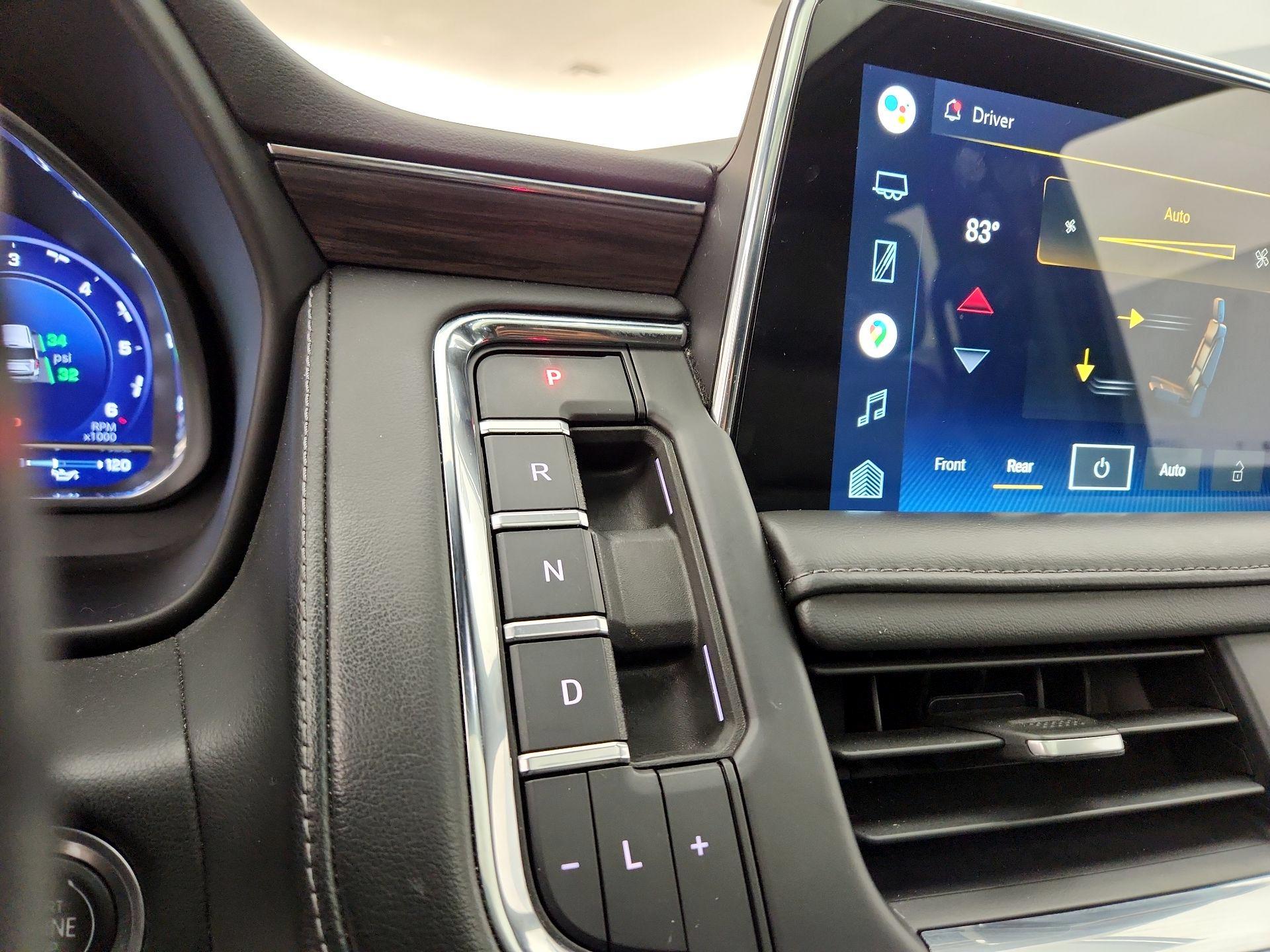 Thumbnail: 2022 Chevrolet Tahoe - 18