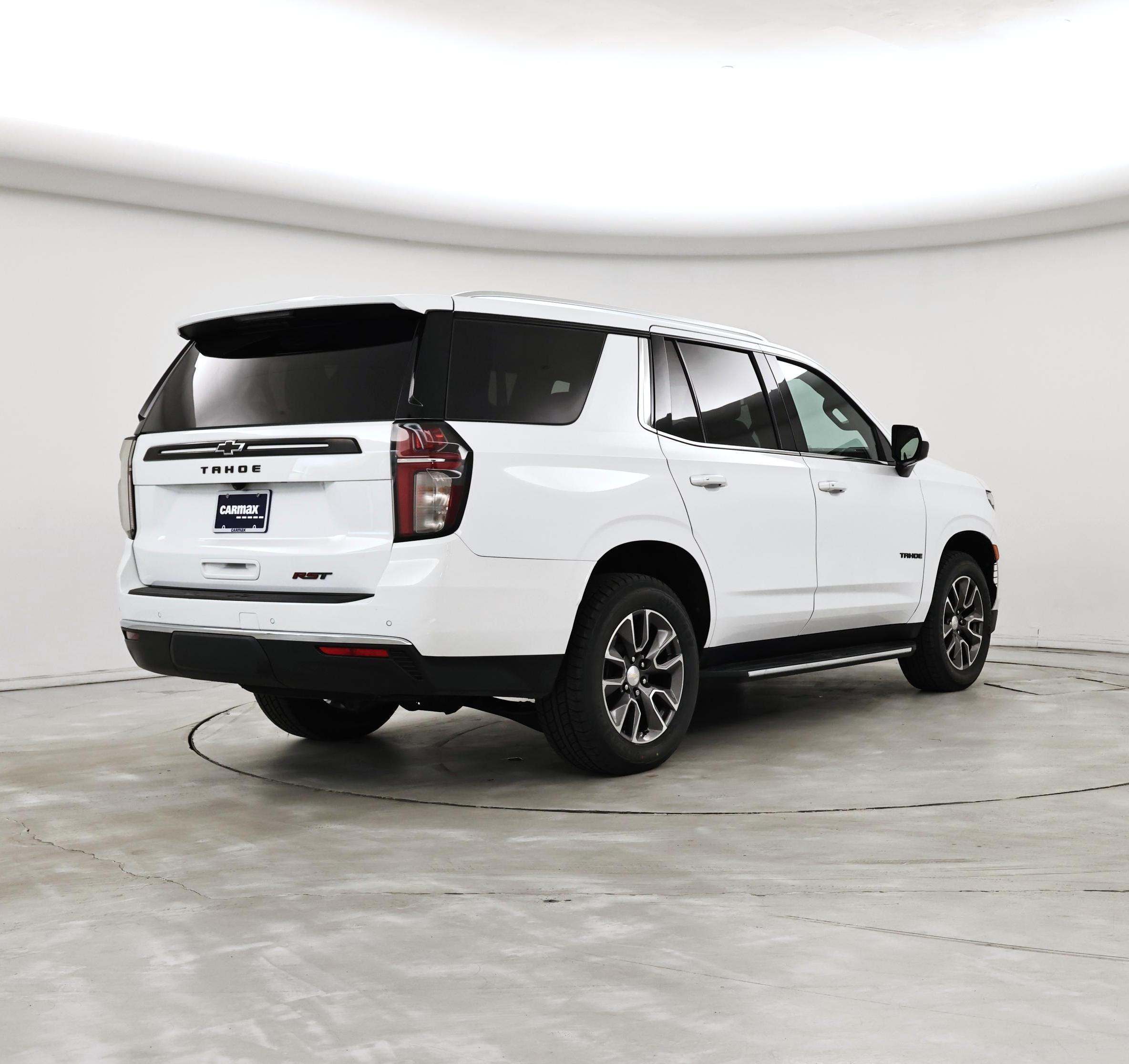 Thumbnail: 2022 Chevrolet Tahoe - 8