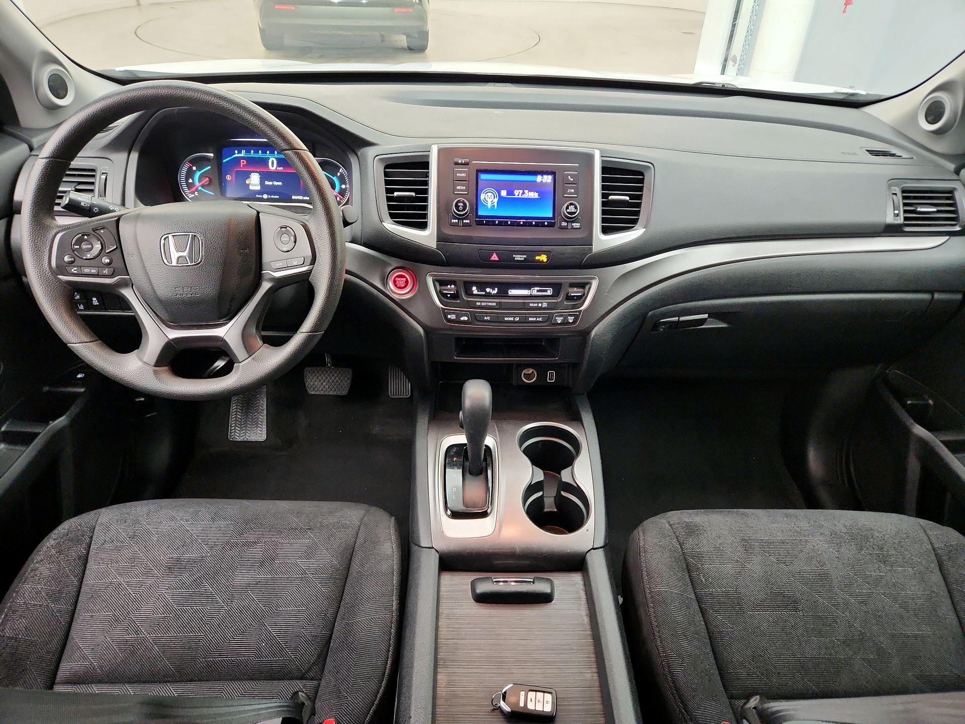 Thumbnail: 2020 Honda Pilot - 9