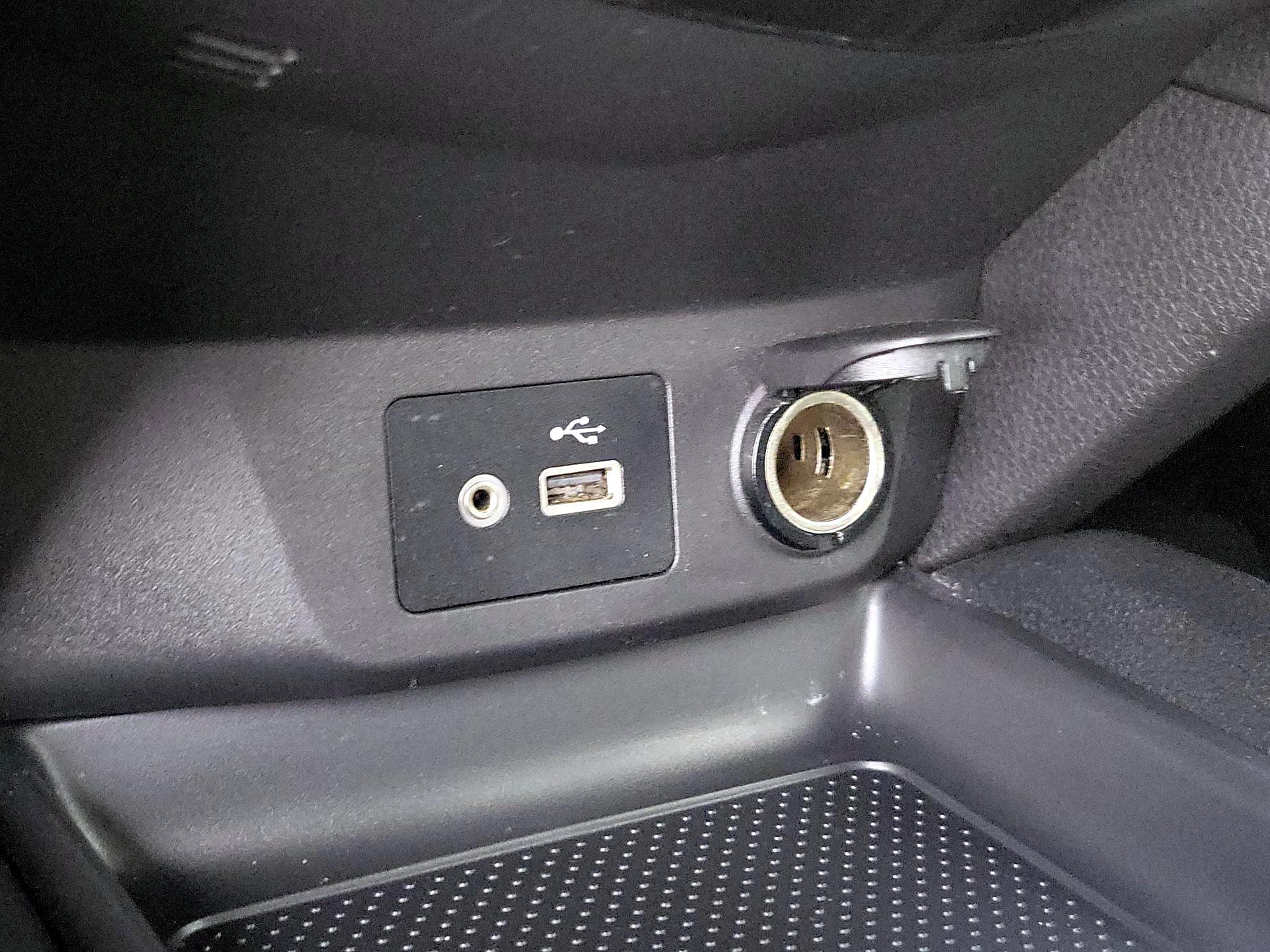 Thumbnail: 2018 Nissan Rogue - 18