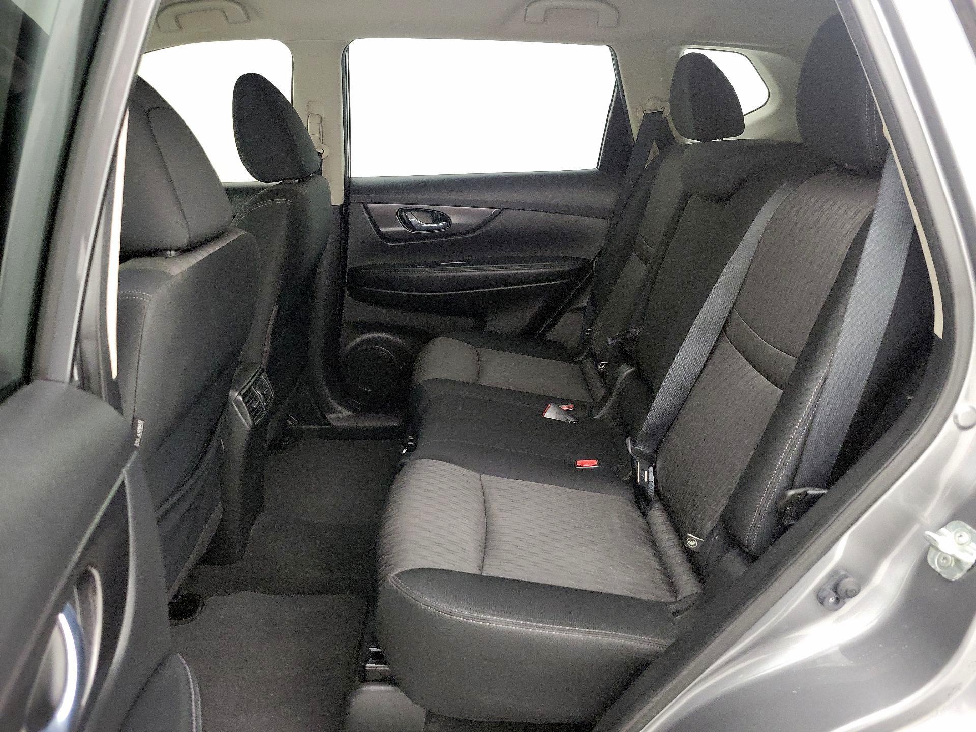 Thumbnail: 2018 Nissan Rogue - 19