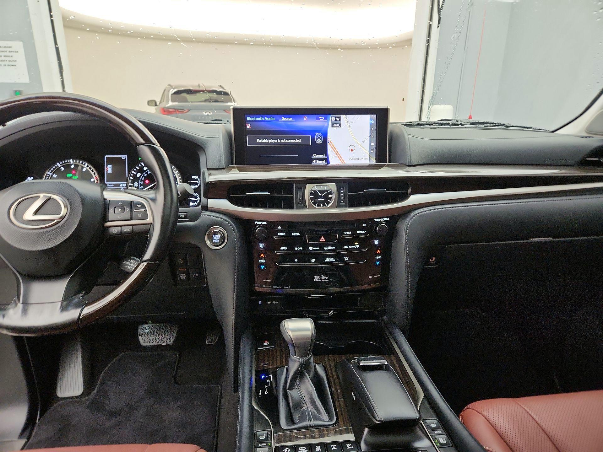 Thumbnail: 2020 Lexus LX - 9