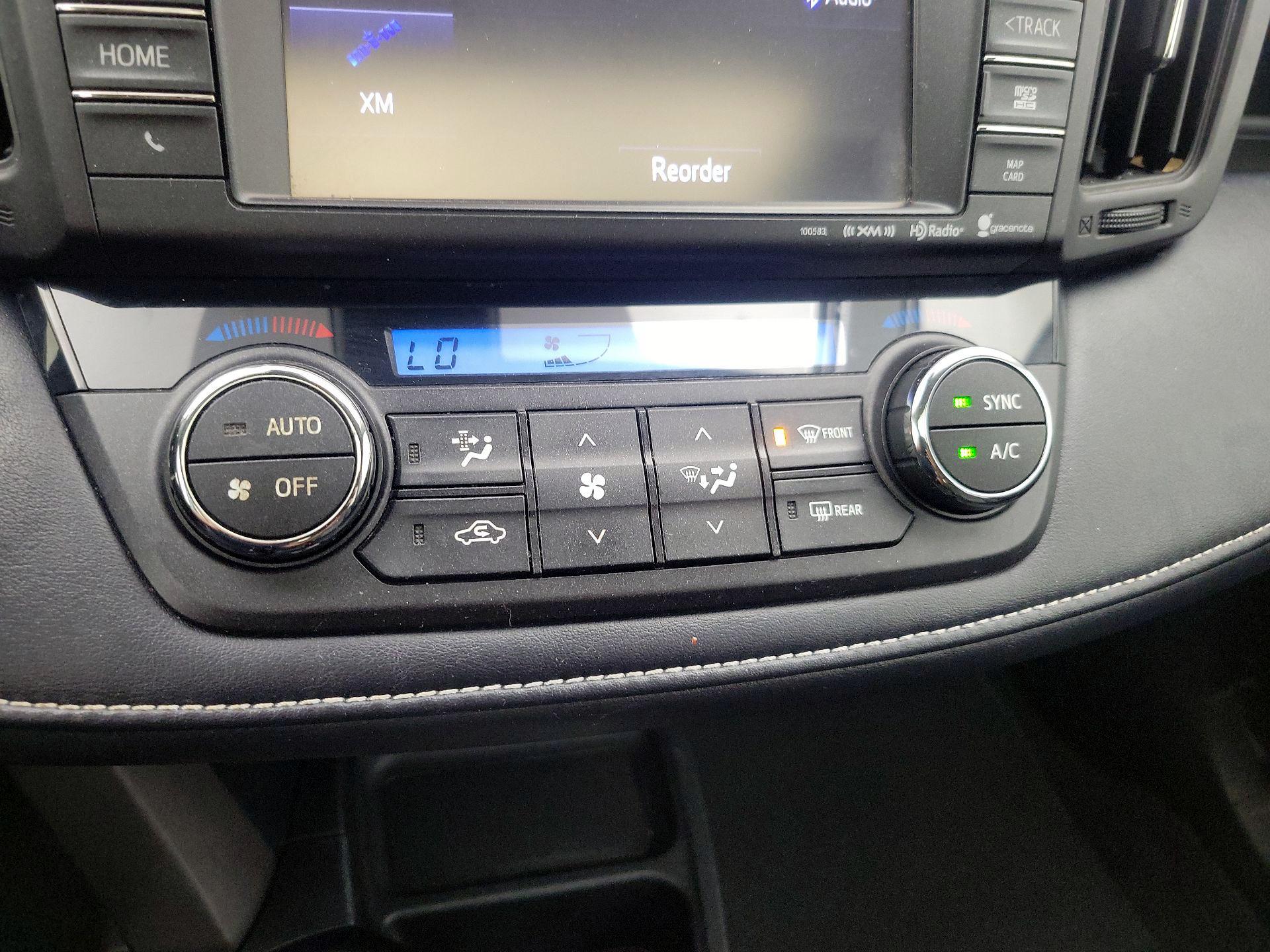 Thumbnail: 2018 Toyota RAV4 - 16