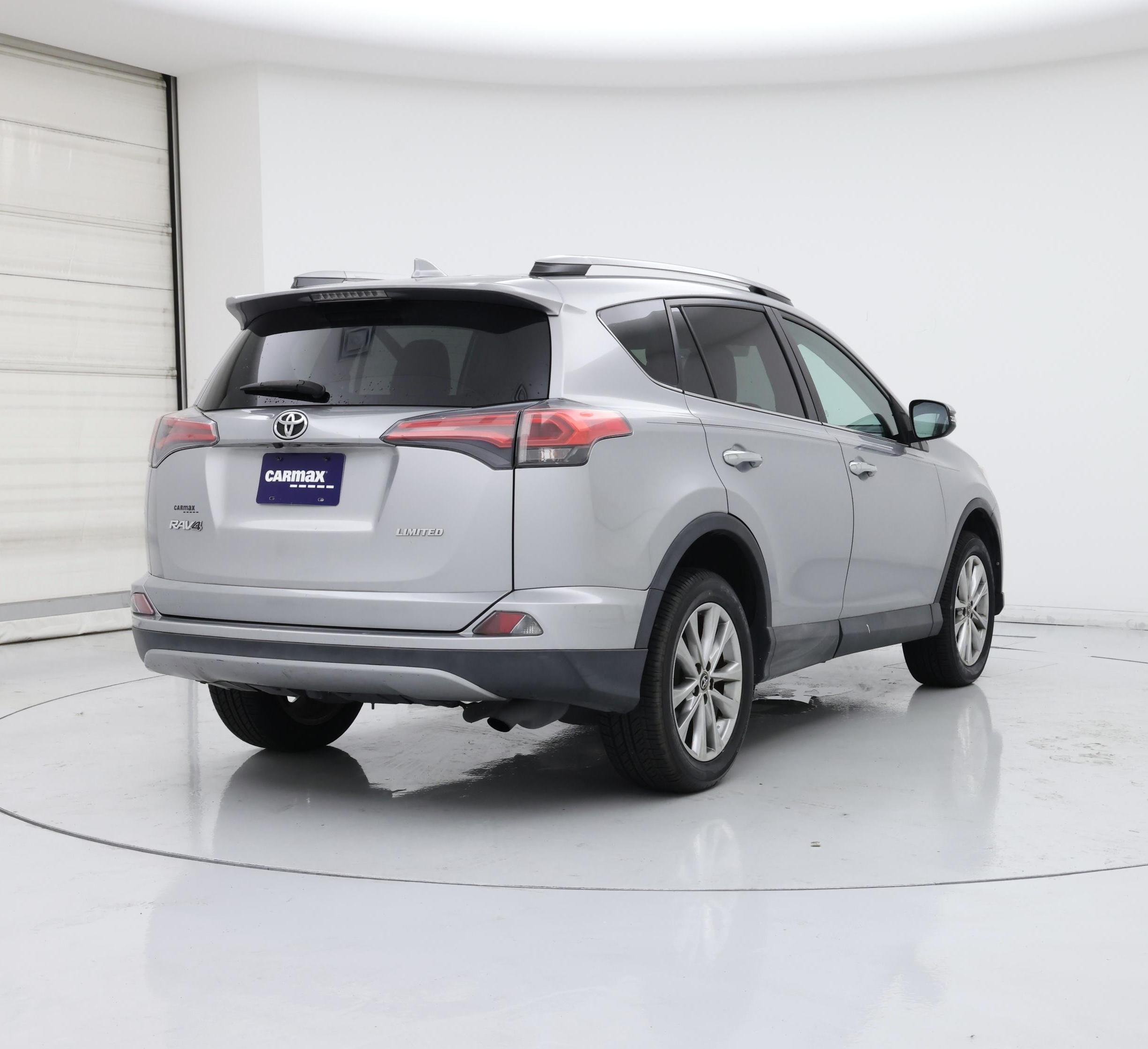 Thumbnail: 2018 Toyota RAV4 - 8