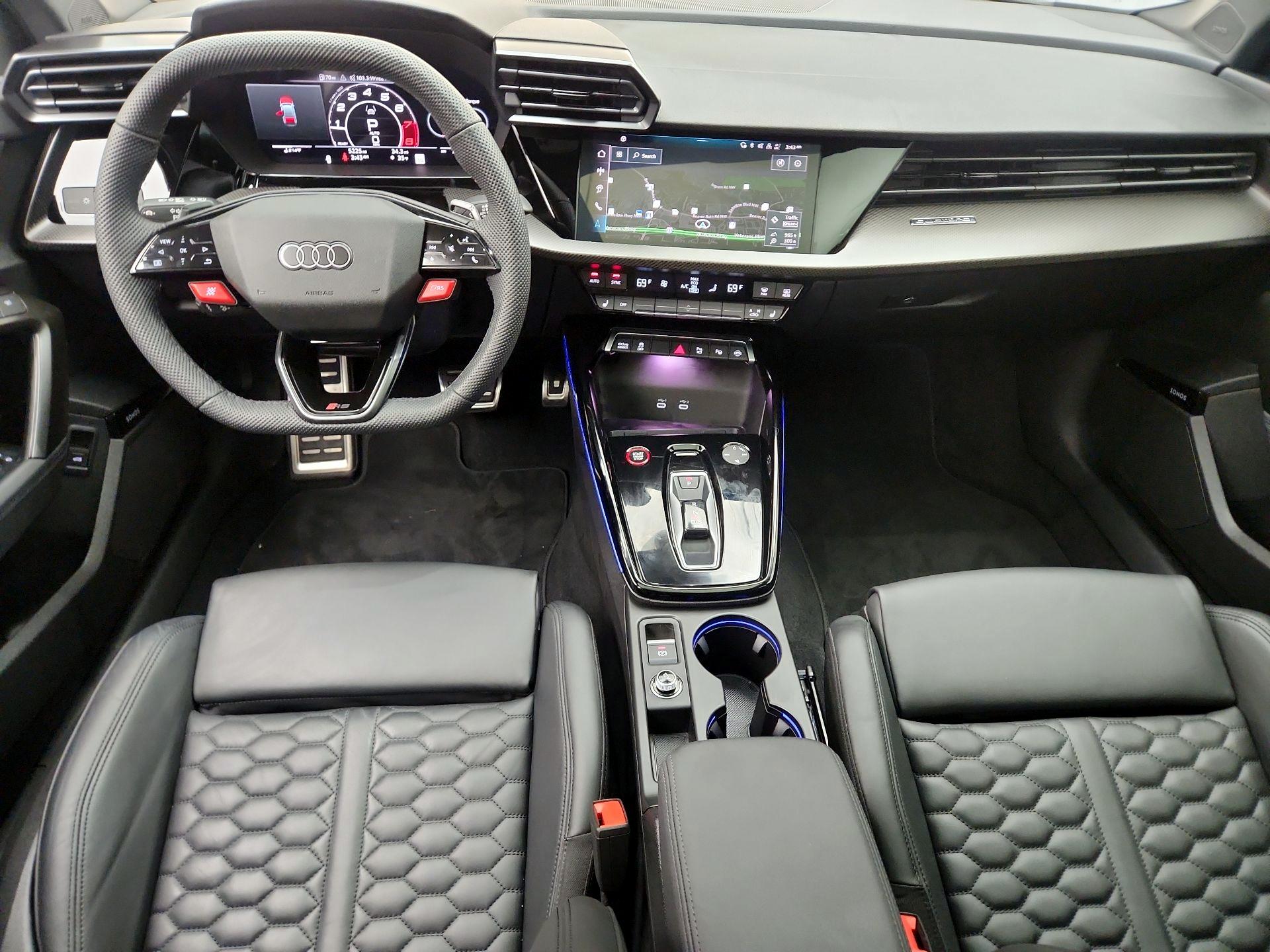 Thumbnail: 2025 Audi RS 3 - 9