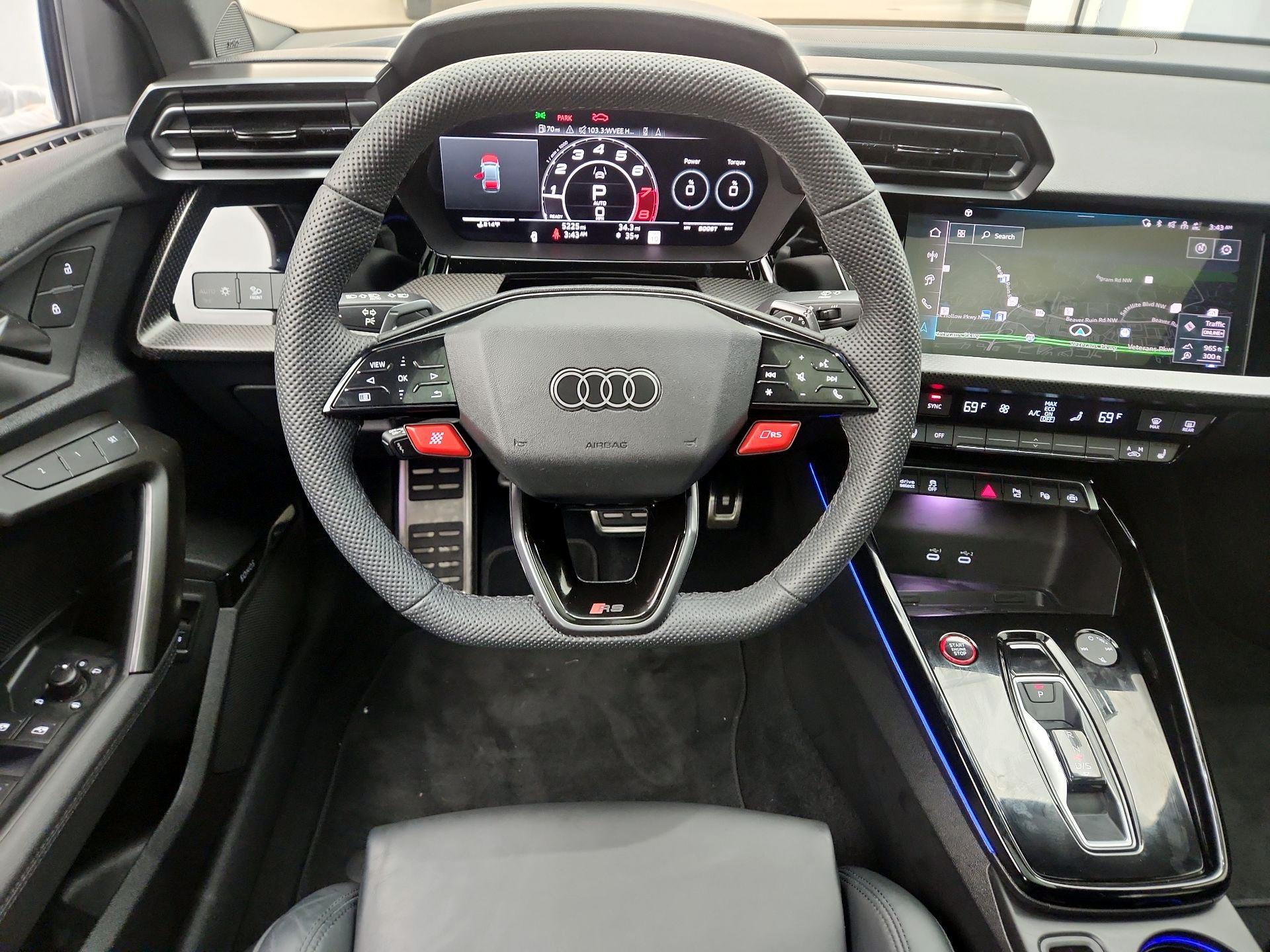 Thumbnail: 2025 Audi RS 3 - 10