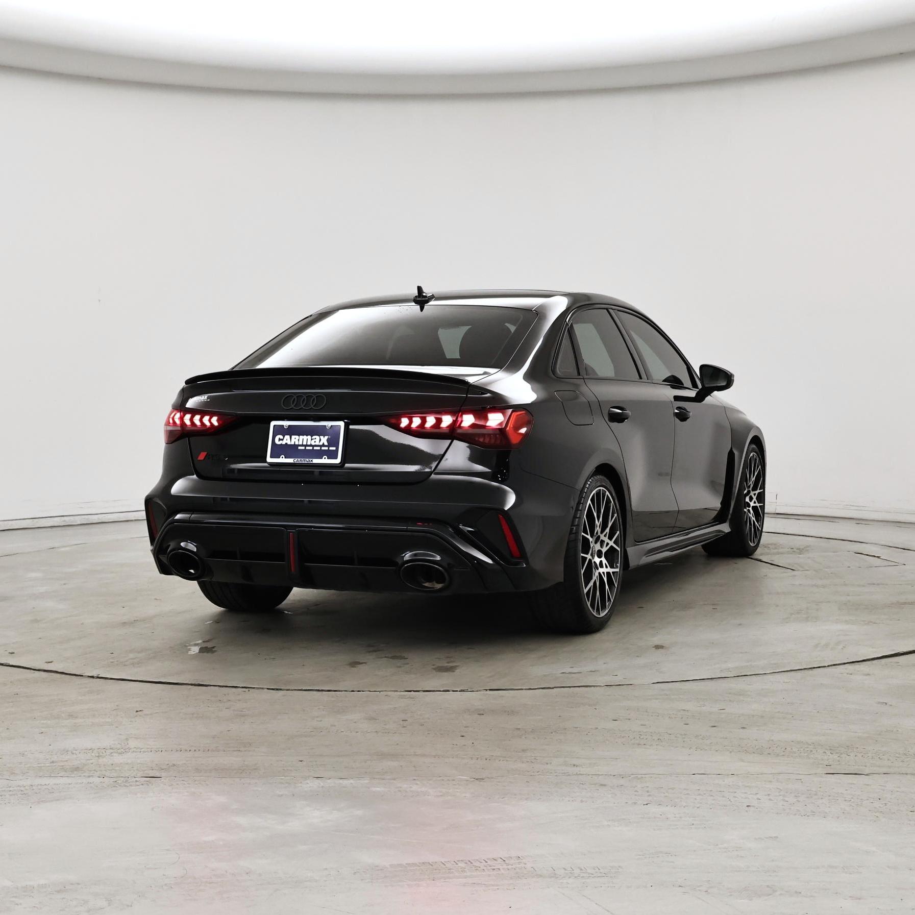 Thumbnail: 2025 Audi RS 3 - 8