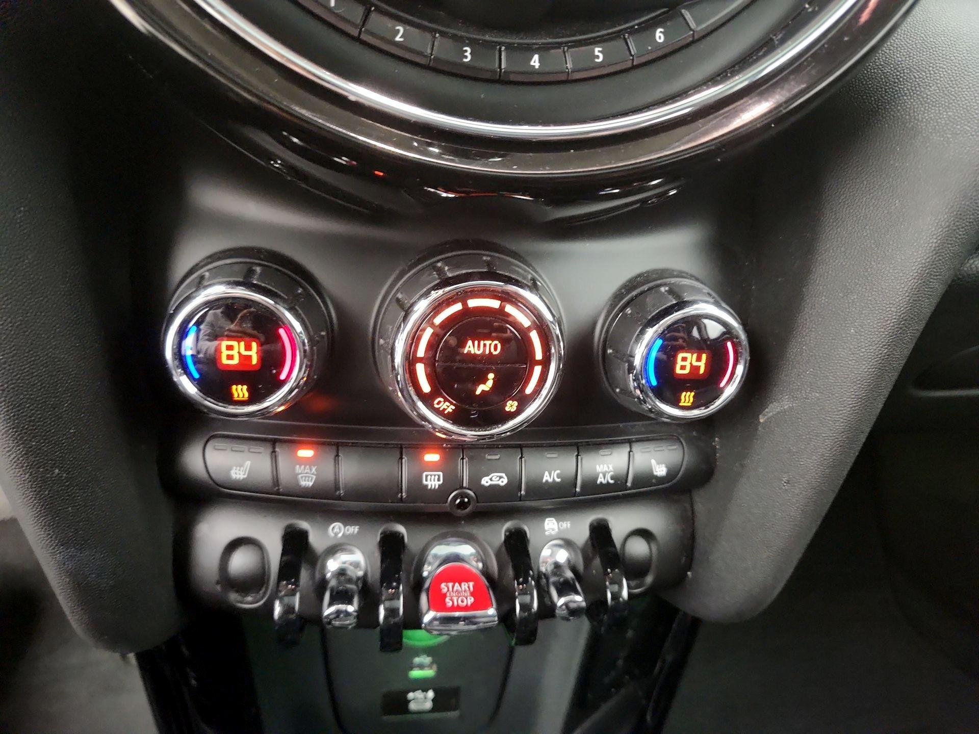 Thumbnail: 2021 MINI Cooper Hardtop - 17