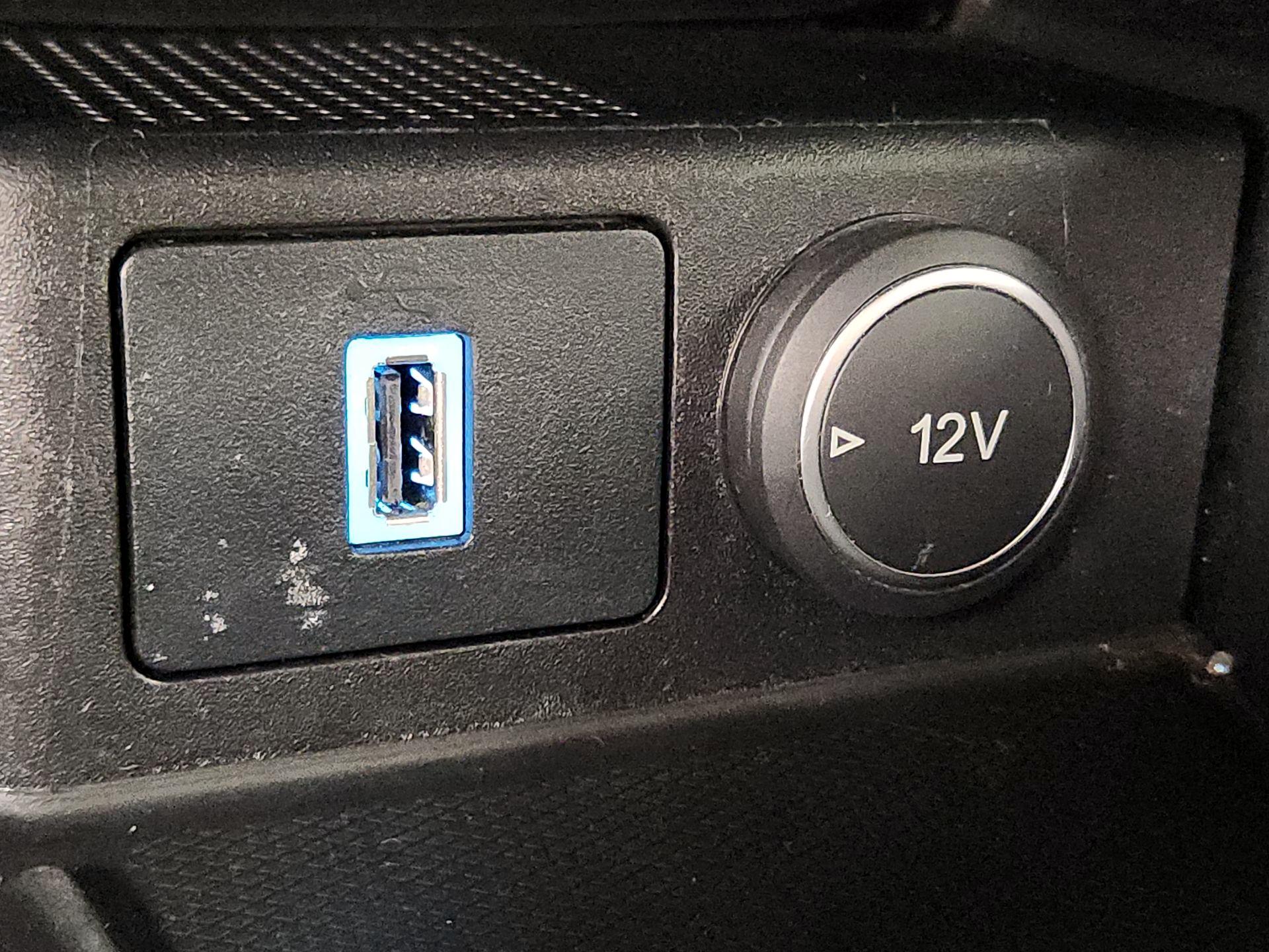 Thumbnail: 2020 Ford Escape - 19