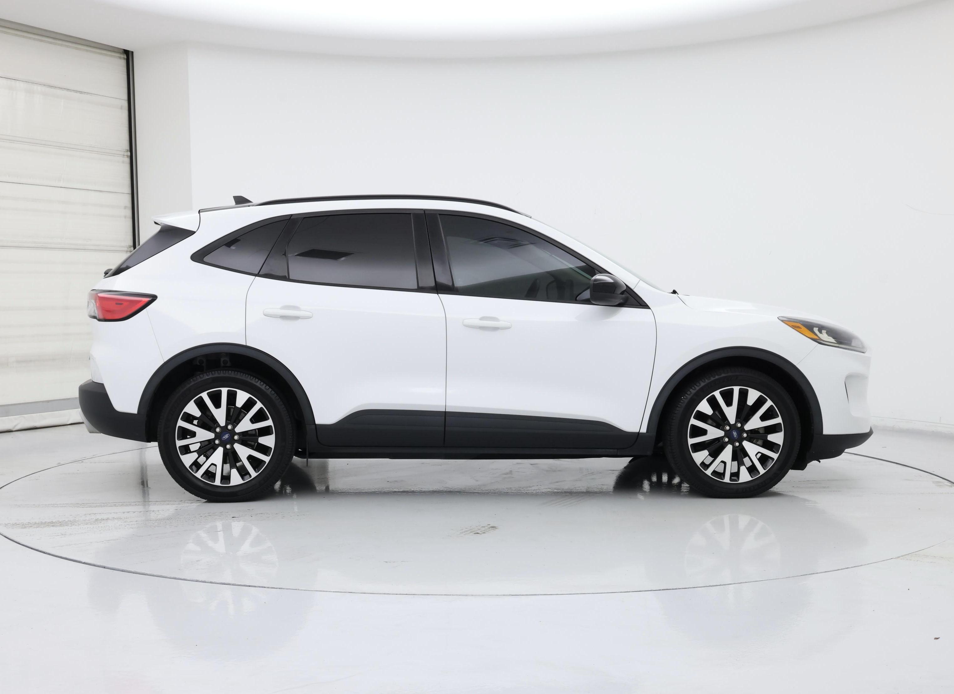 Thumbnail: 2020 Ford Escape - 7