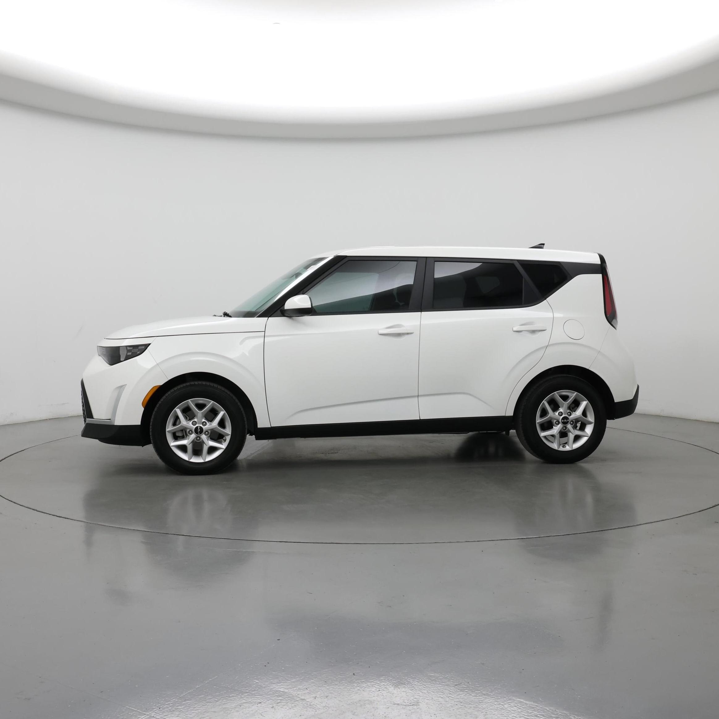 Thumbnail: 2024 Kia Soul - 3