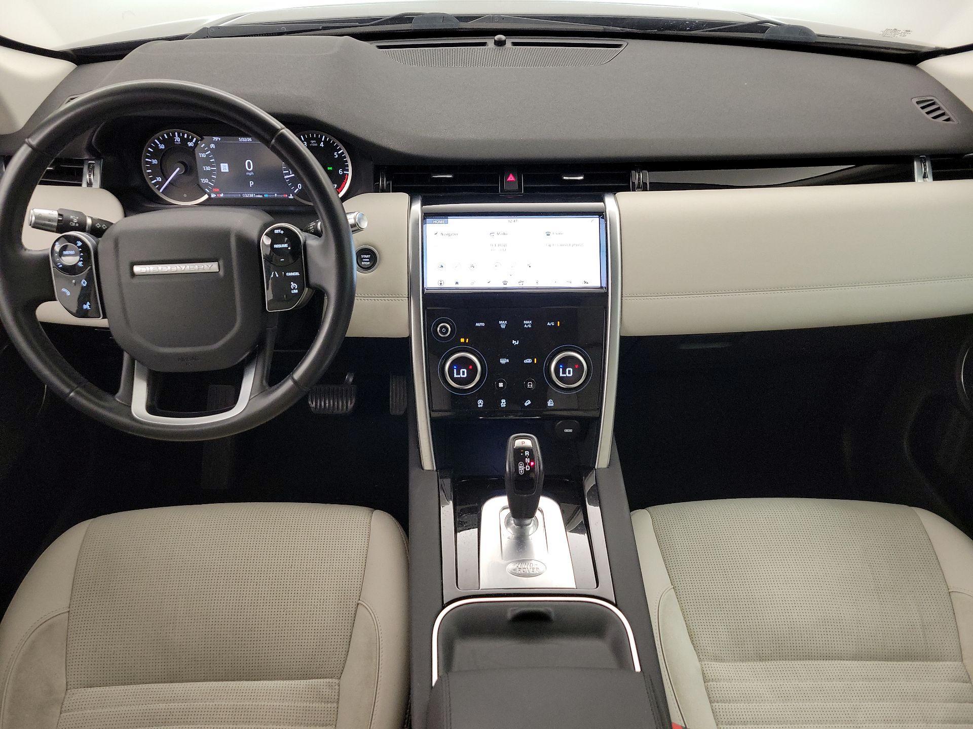 Thumbnail: 2020 Land Rover Discovery Sport - 9