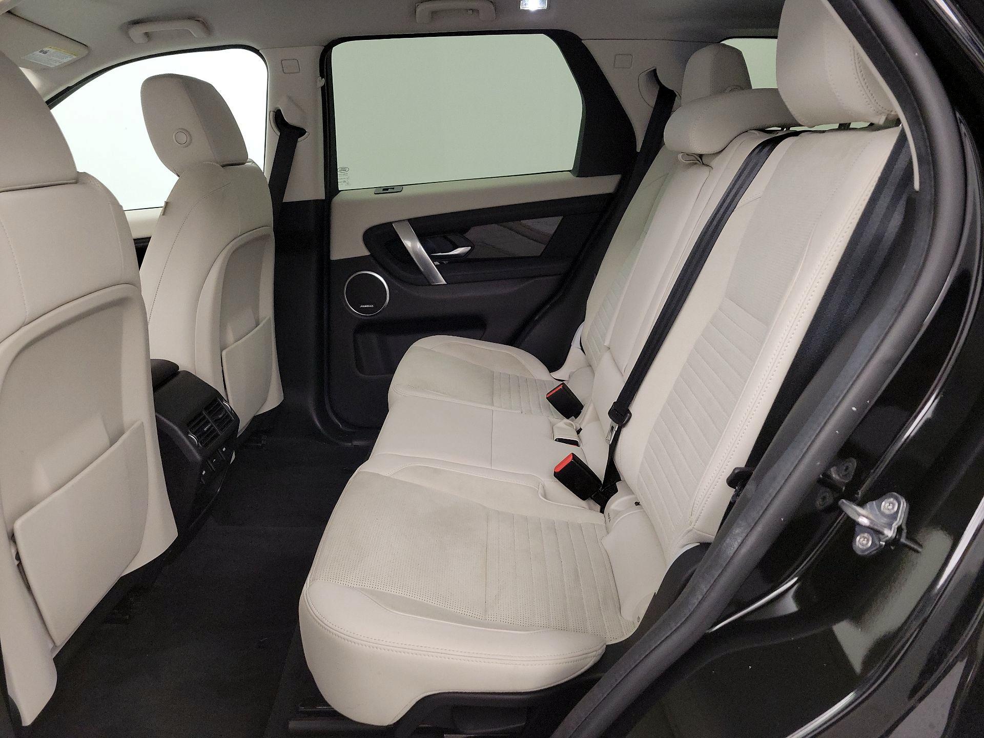 Thumbnail: 2020 Land Rover Discovery Sport - 20