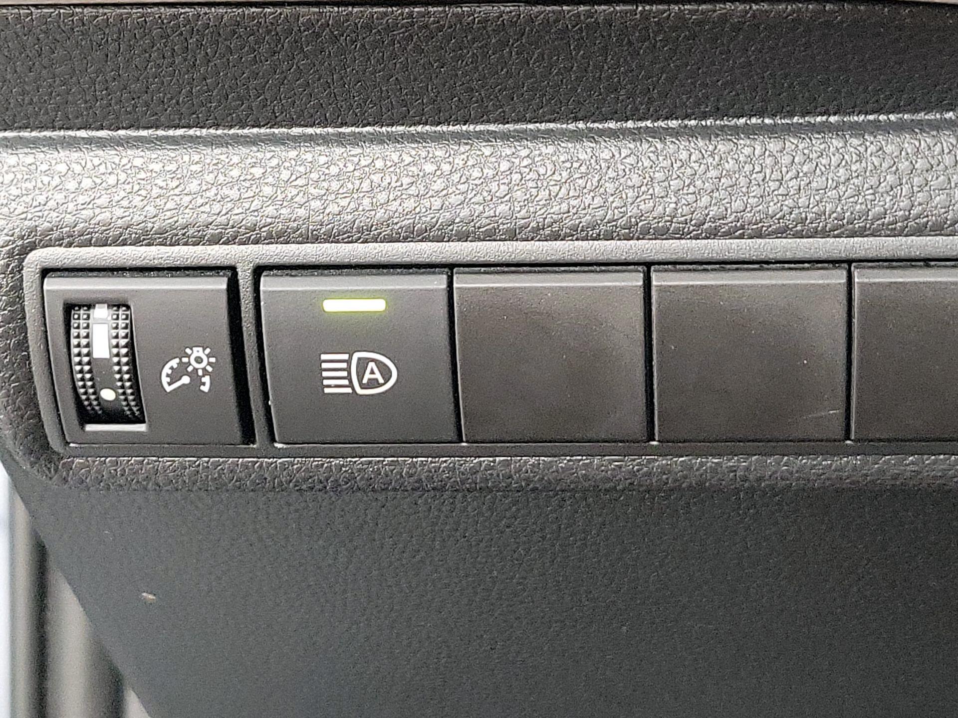 Thumbnail: 2021 Toyota Corolla - 13