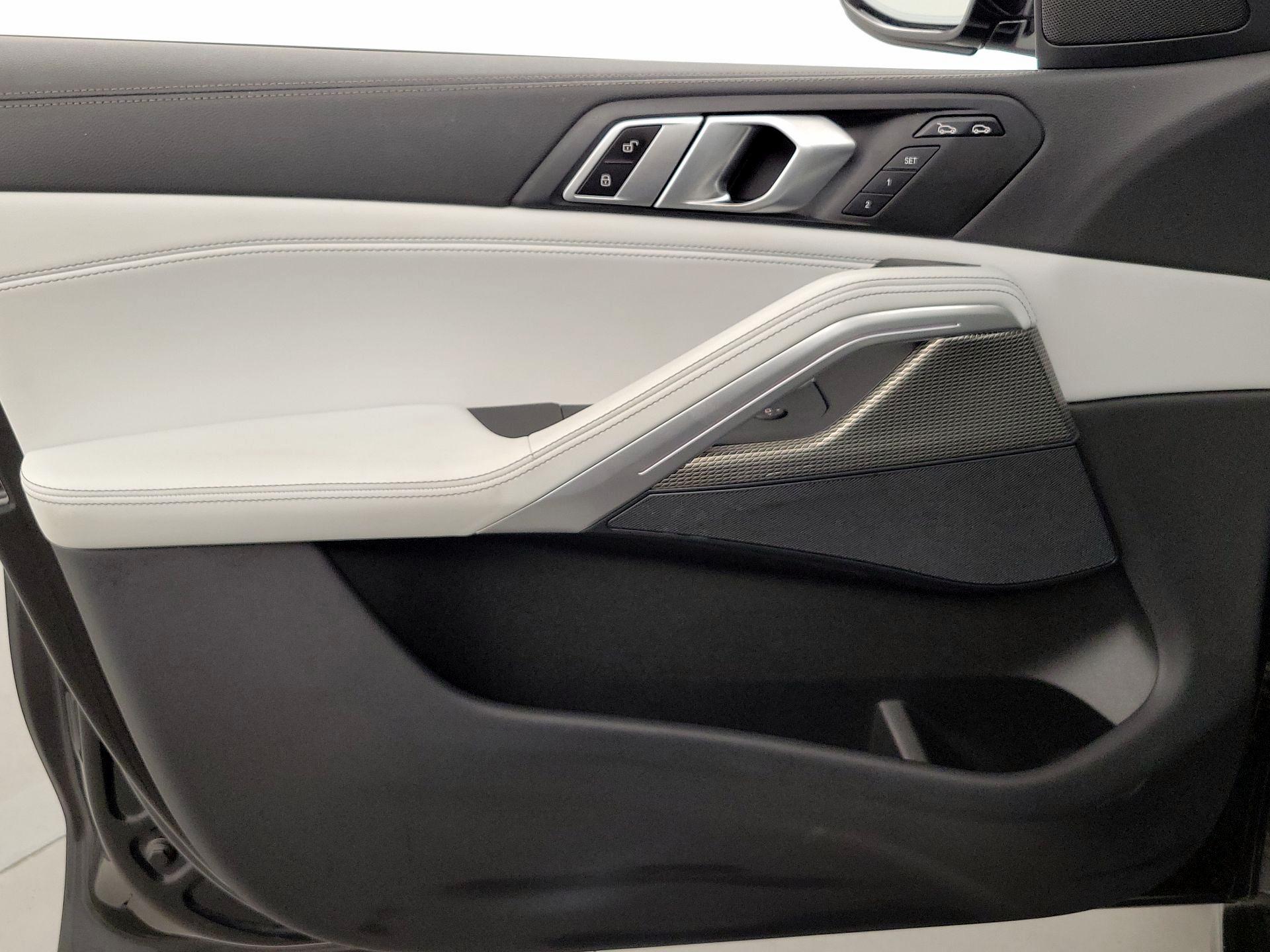 Thumbnail: 2023 BMW X6 - 12