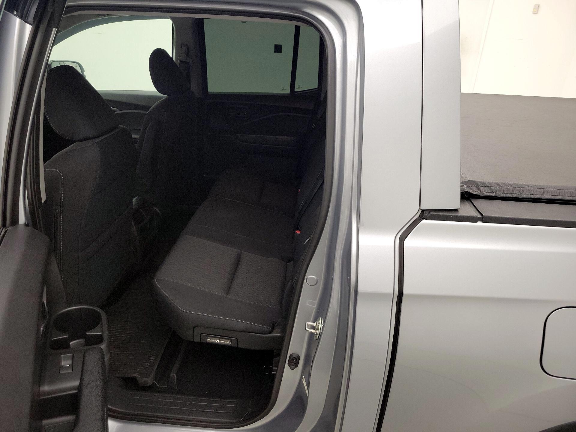 Thumbnail: 2017 Honda Ridgeline - 19