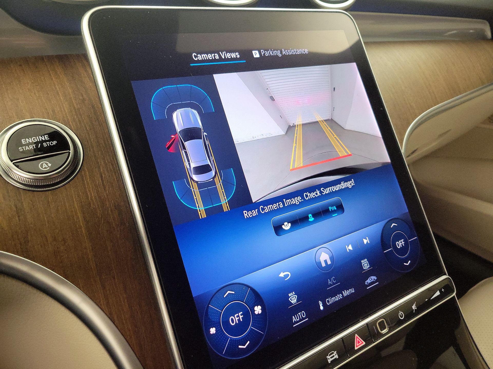 Thumbnail: 2023 Mercedes-Benz C-Class - 14