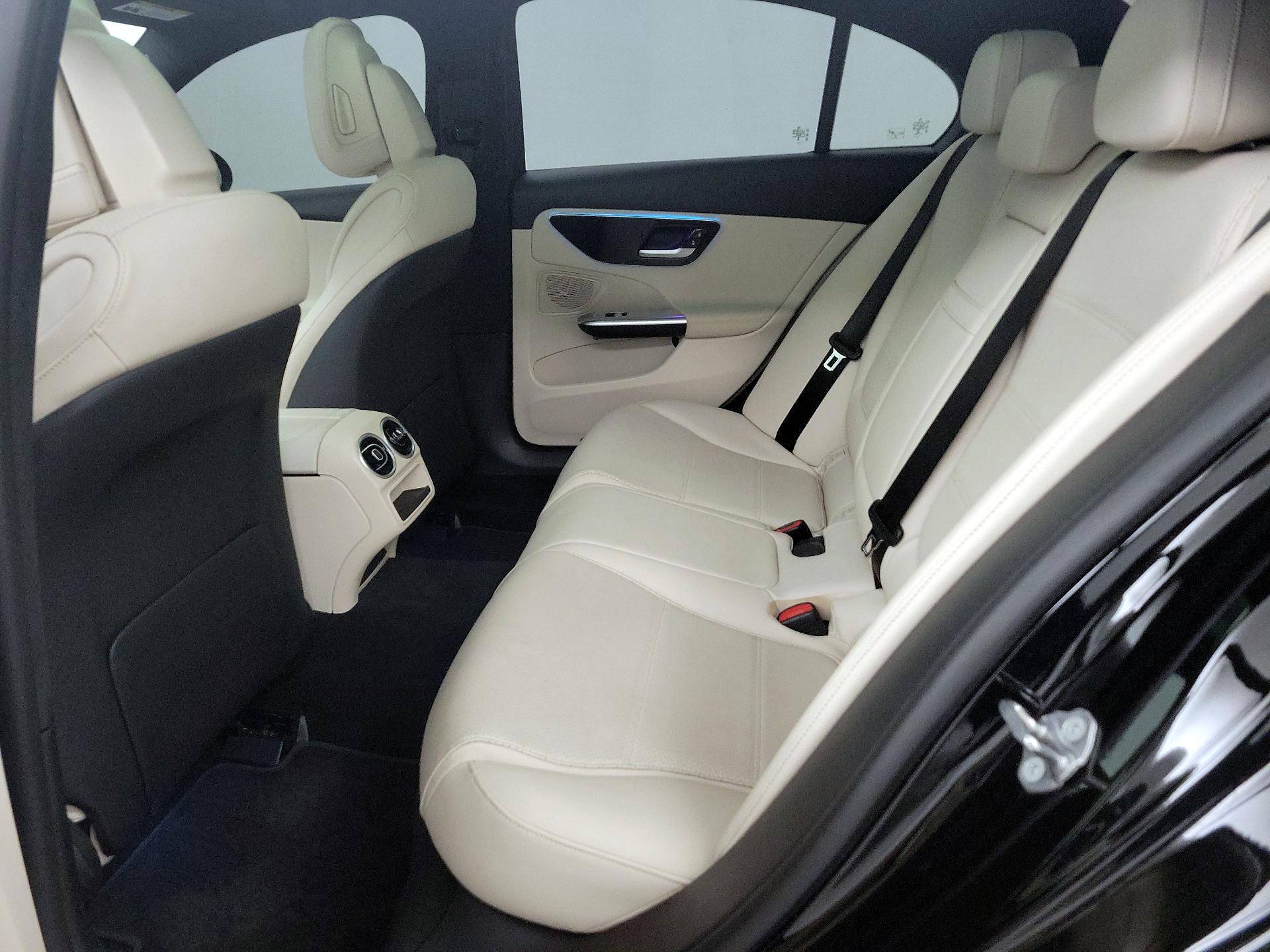 Thumbnail: 2023 Mercedes-Benz C-Class - 20