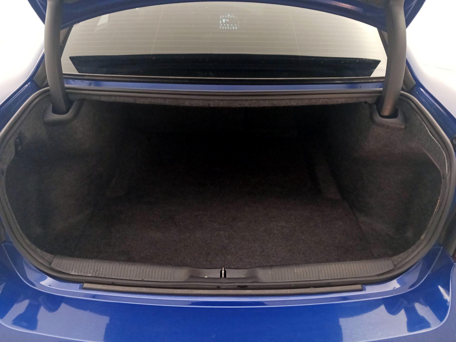 Thumbnail: 2020 Dodge Charger - 20