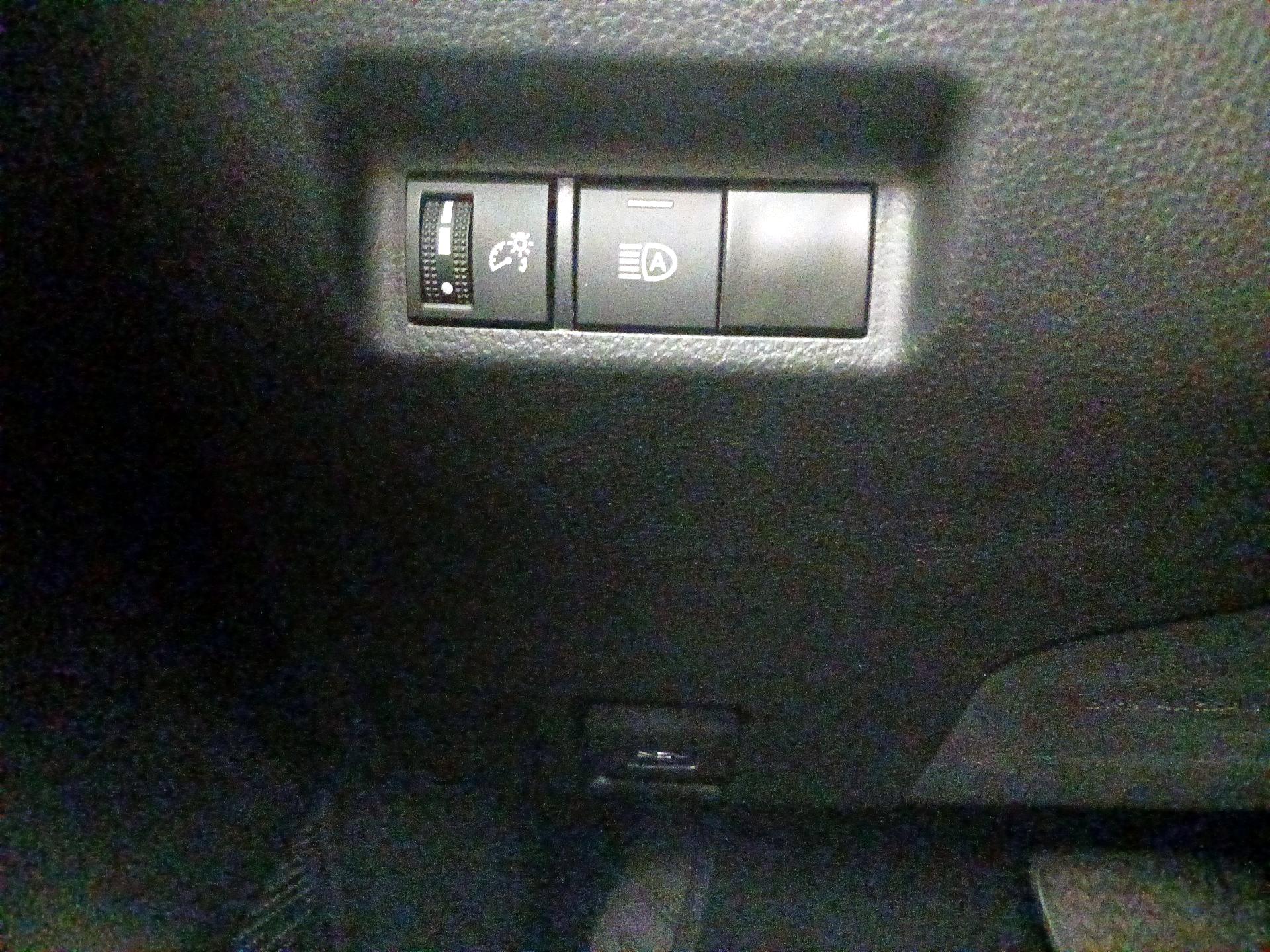 Thumbnail: 2023 Toyota RAV4 - 13