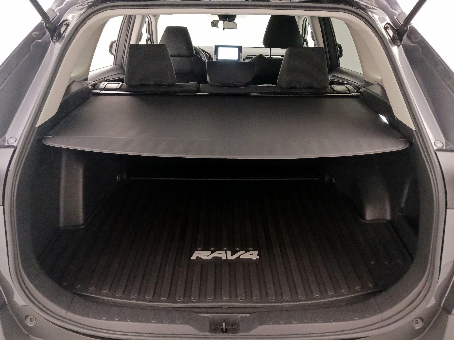 Thumbnail: 2023 Toyota RAV4 - 20