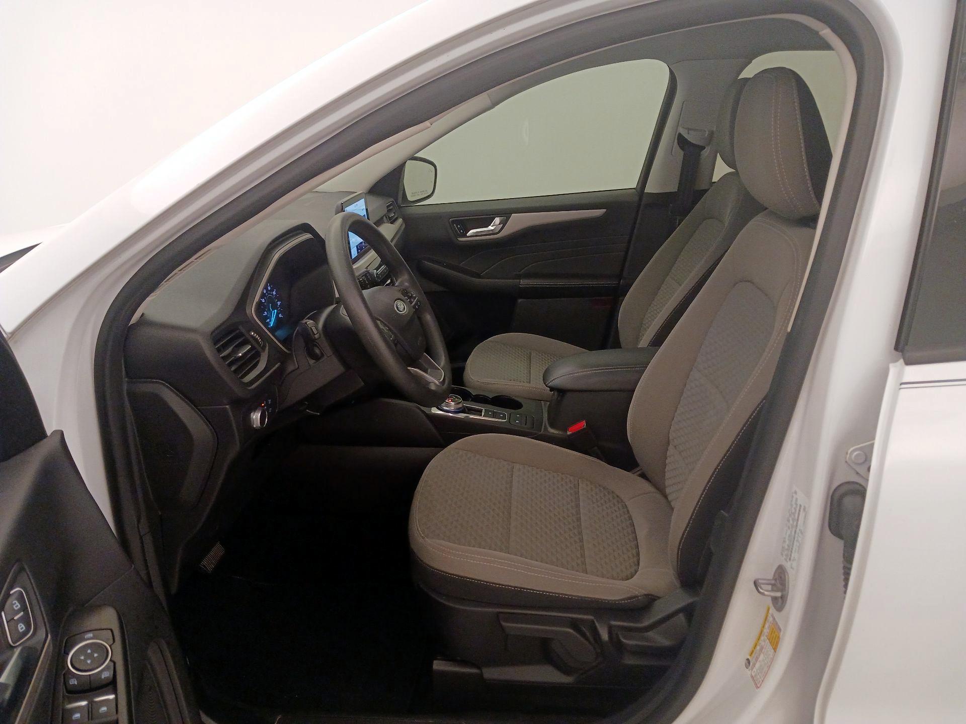 Thumbnail: 2021 Ford Escape - 11