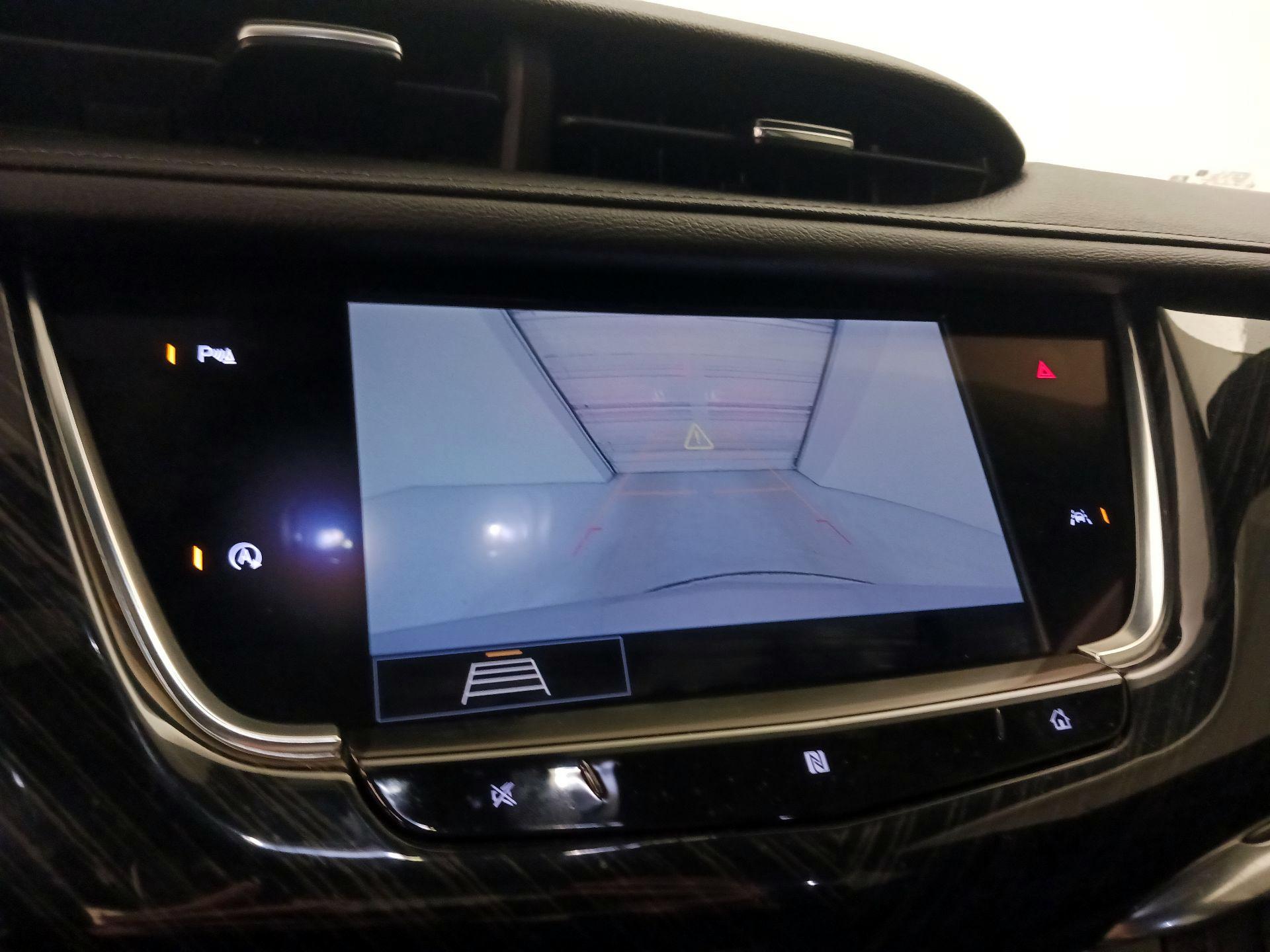 Thumbnail: 2020 Cadillac XT6 - 15