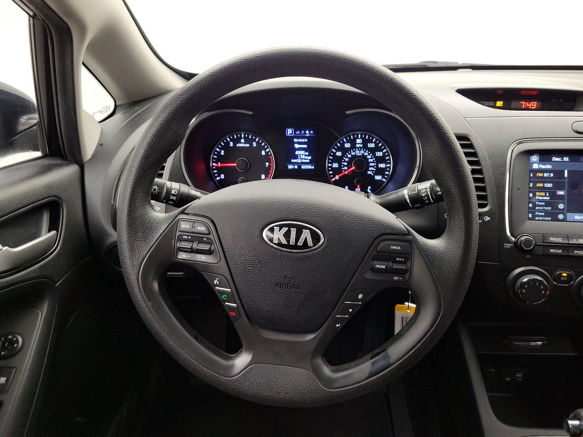 Thumbnail: 2018 Kia Forte - 10