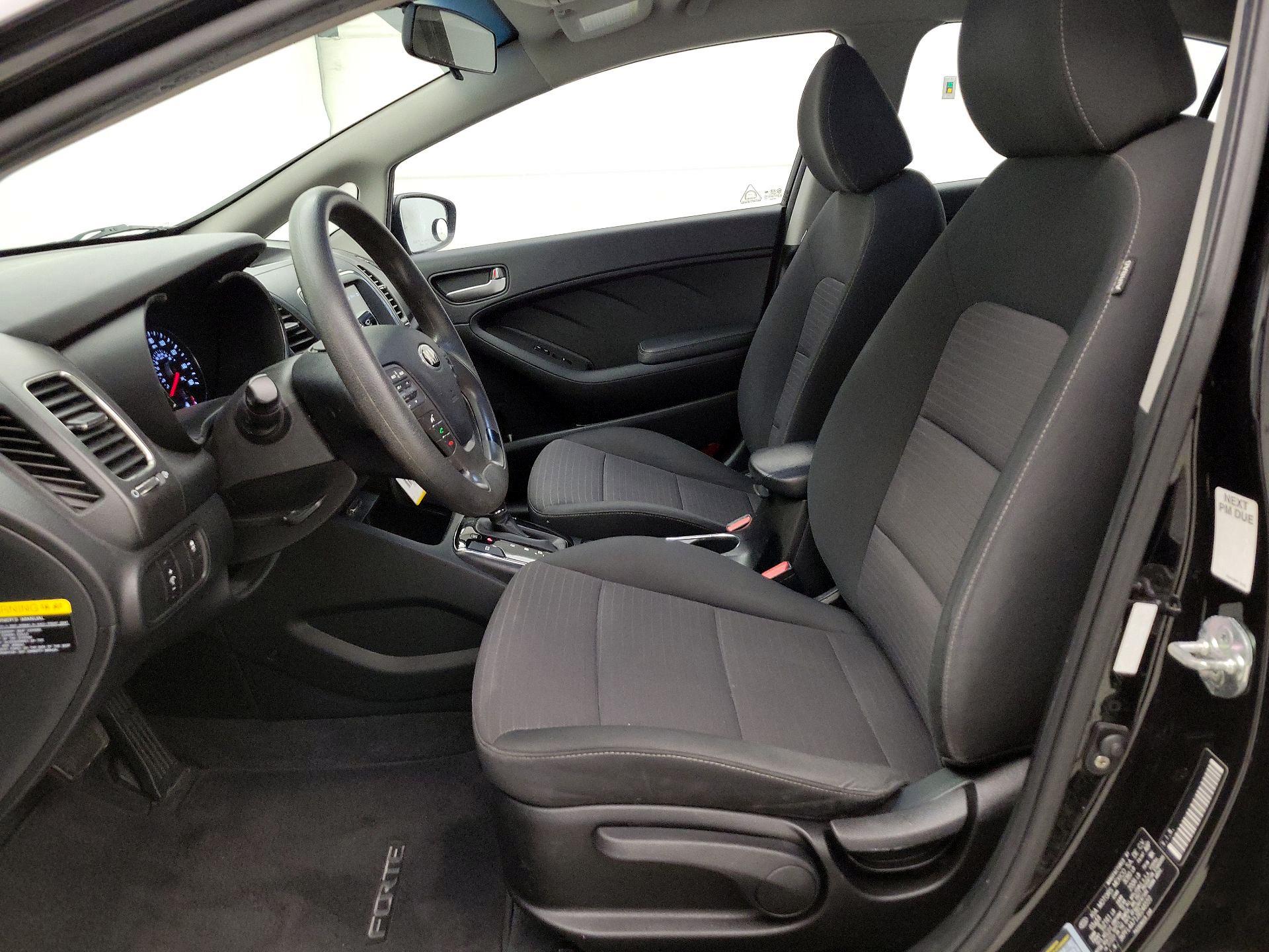 Thumbnail: 2018 Kia Forte - 11