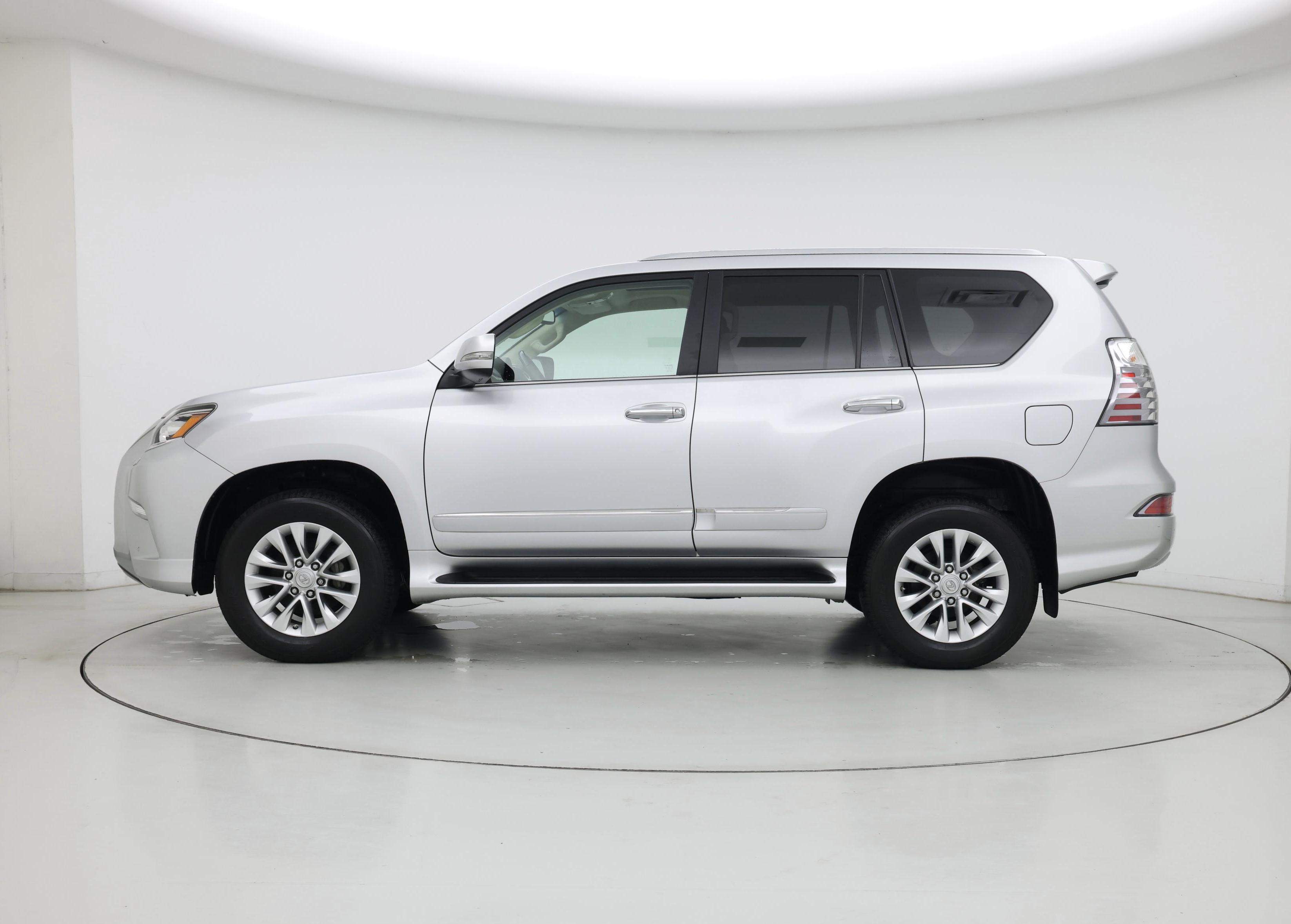 Thumbnail: 2019 Lexus GX - 3
