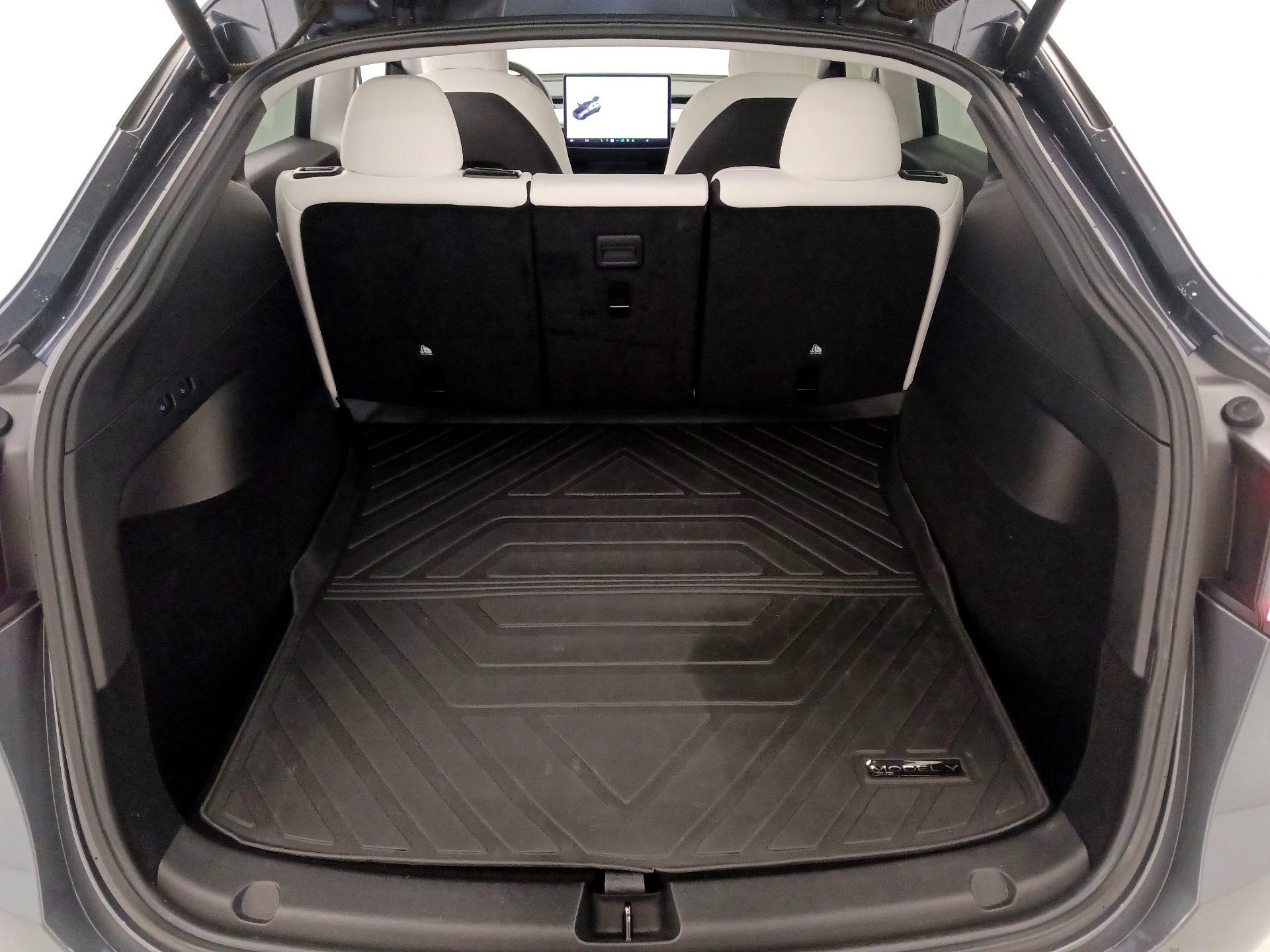 Thumbnail: 2021 Tesla Model Y - 19