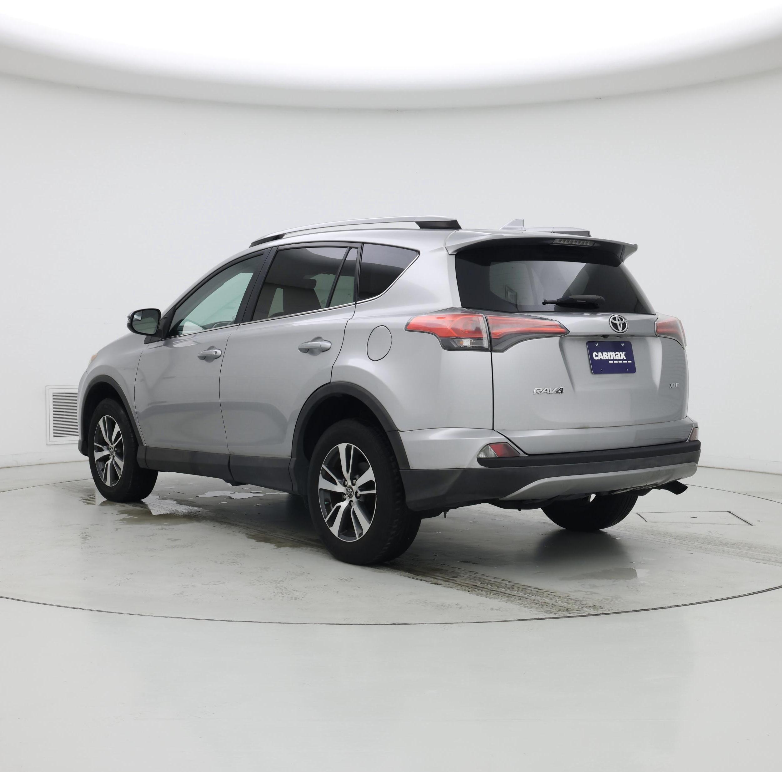 Thumbnail: 2017 Toyota RAV4 - 2